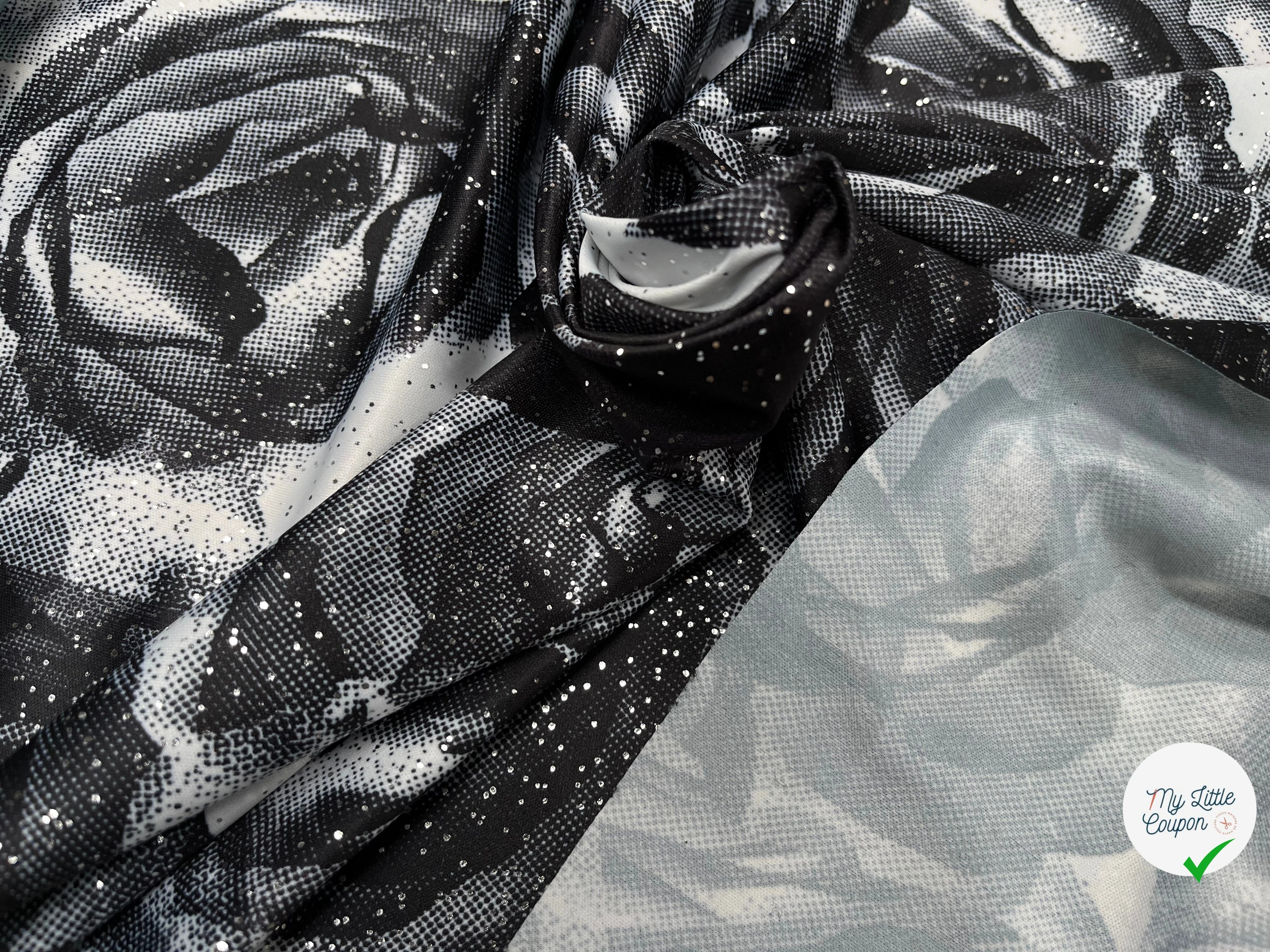 JESRSEY FLUIDE IMPRIMÉ GROSSES FLEURS BLANC&NOIR AVEC BRILLANTINE ARGENTÉ - My Little Coupon