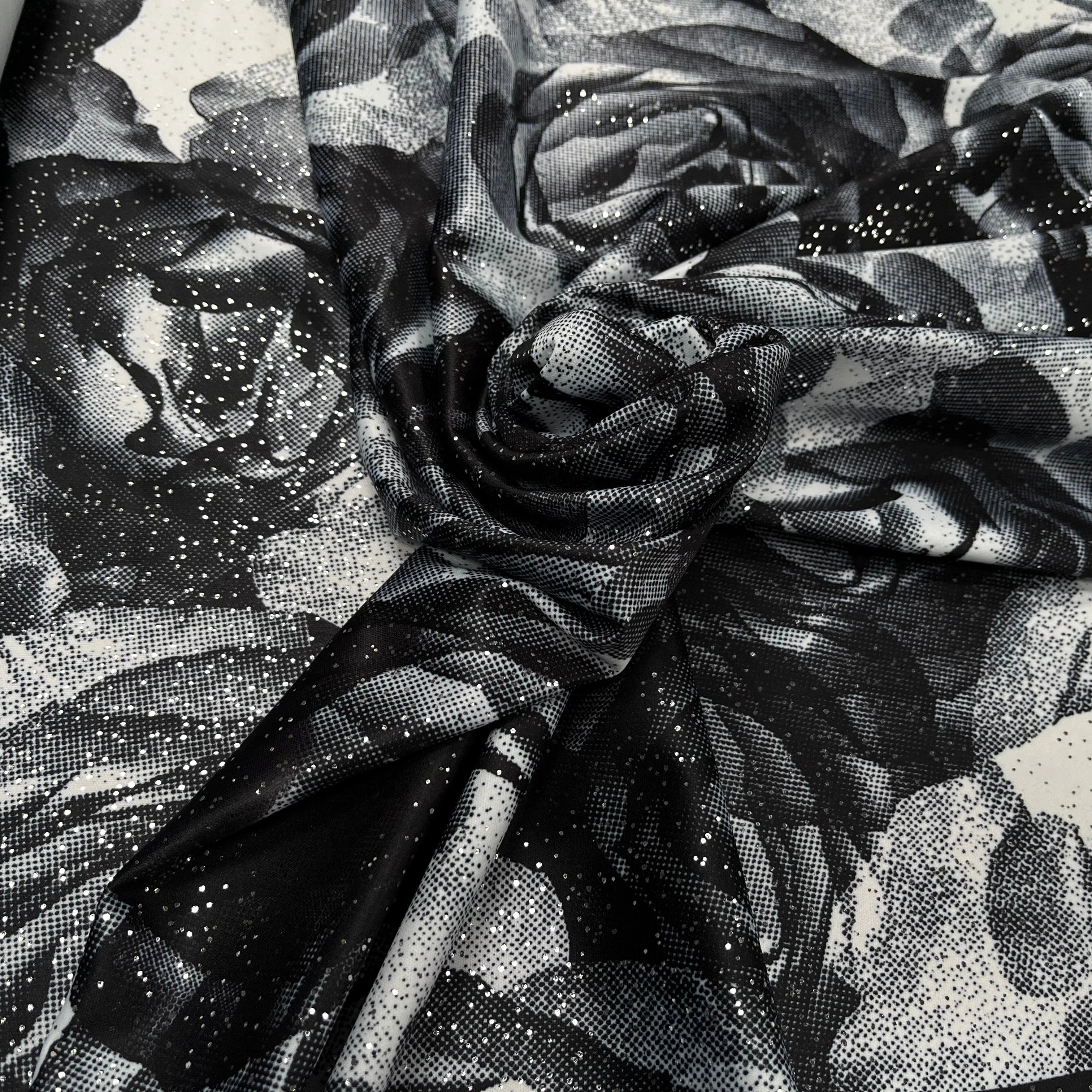 JESRSEY FLUIDE IMPRIMÉ GROSSES FLEURS BLANC&NOIR AVEC BRILLANTINE ARGENTÉ - My Little Coupon