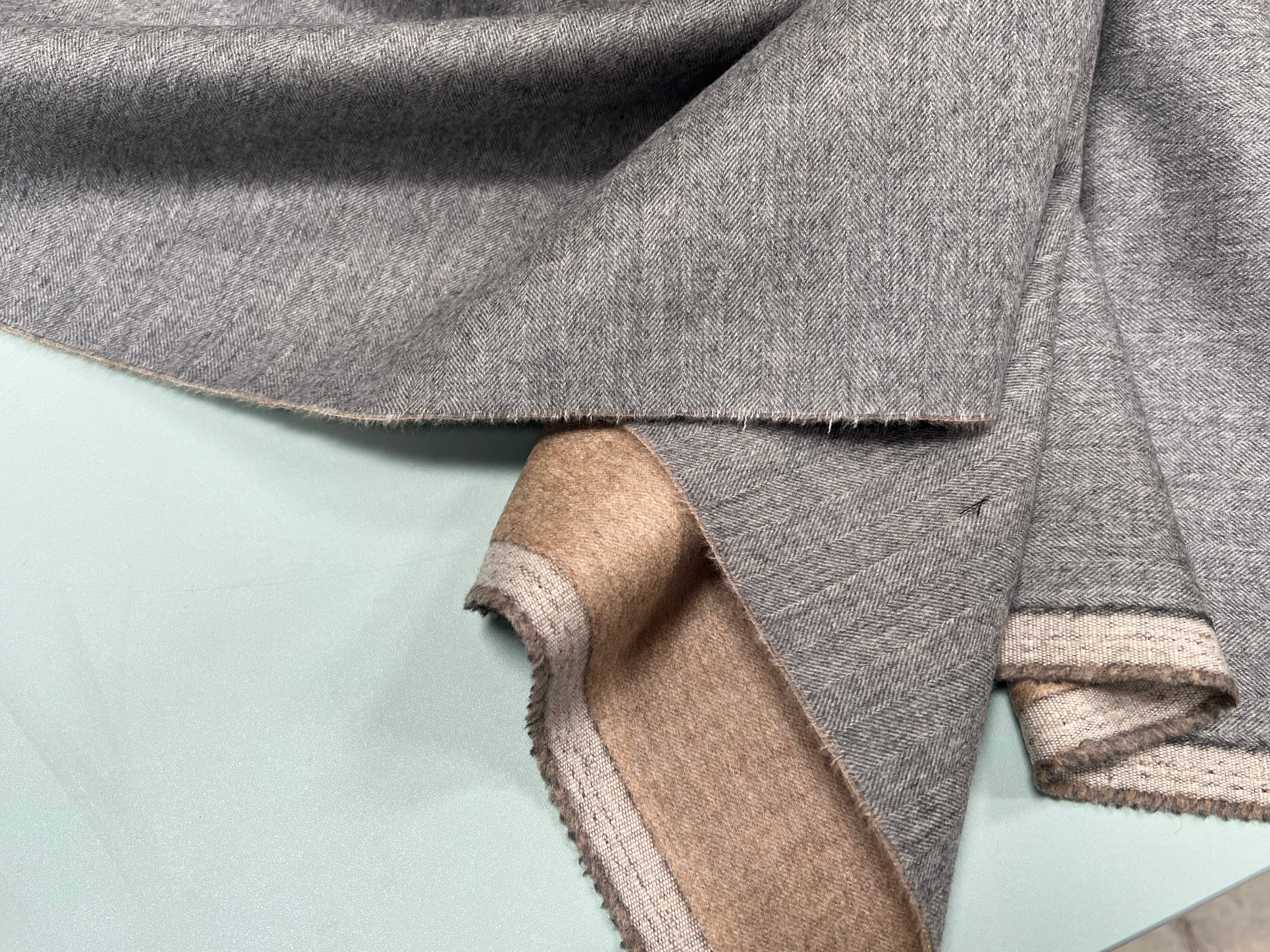 LAINAGE 100% CACHEMIRE DOUBLE FACE BEIGE ET GRIS - My Little Coupon
