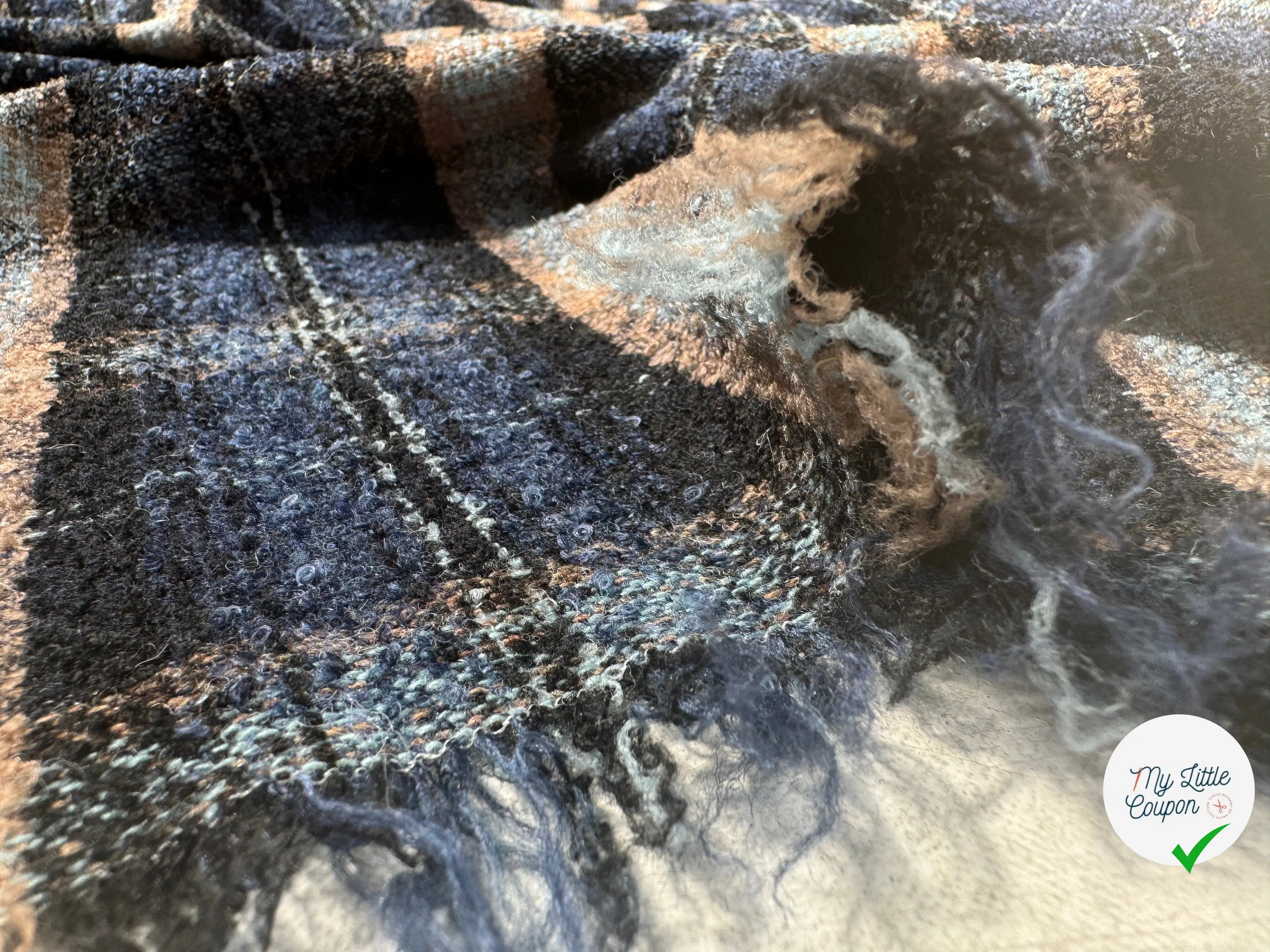 LAINAGE BOUCLETTE CARREAUX BLEU - My Little Coupon