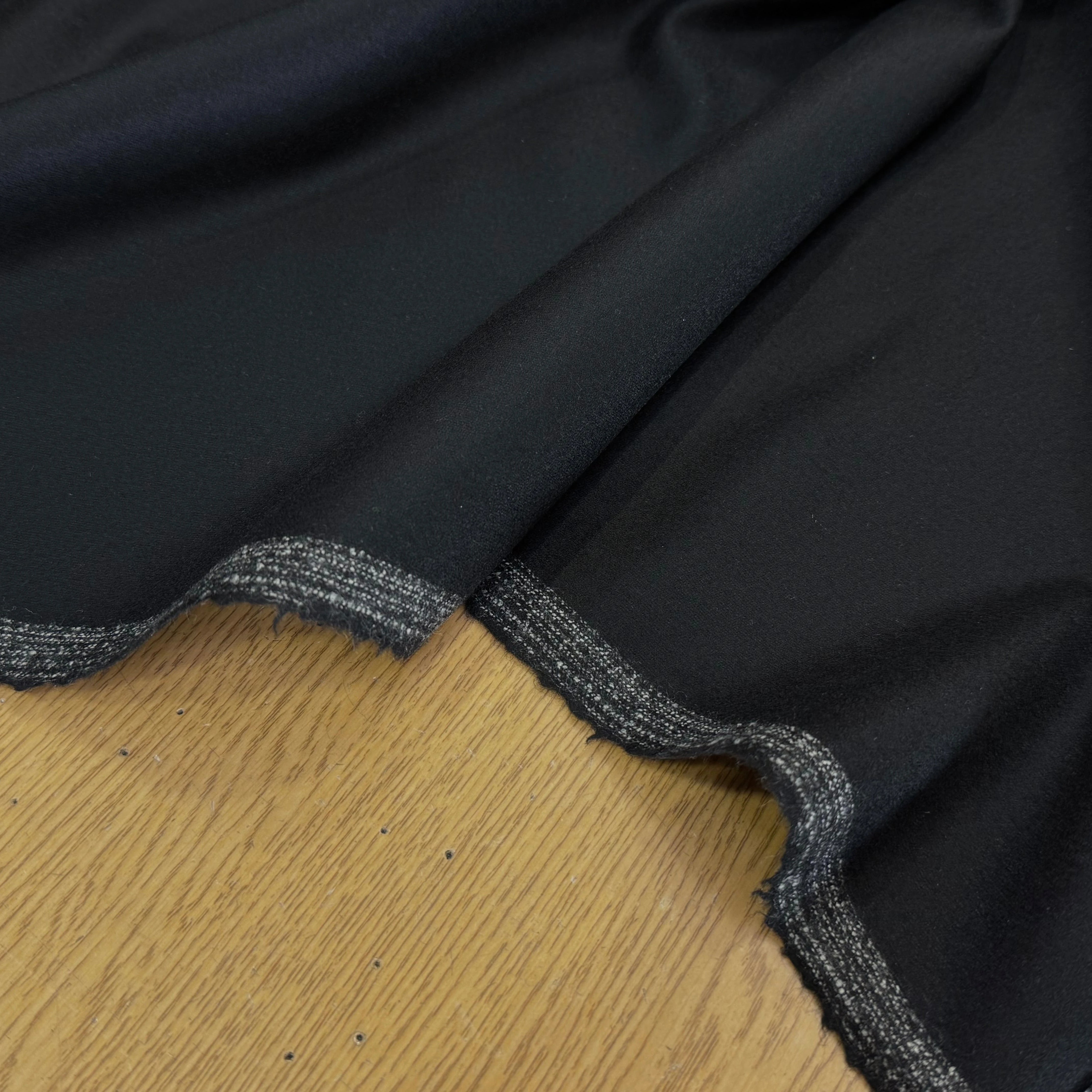 LAINAGE CABAN FIN NOIR 98% WV - My Little Coupon