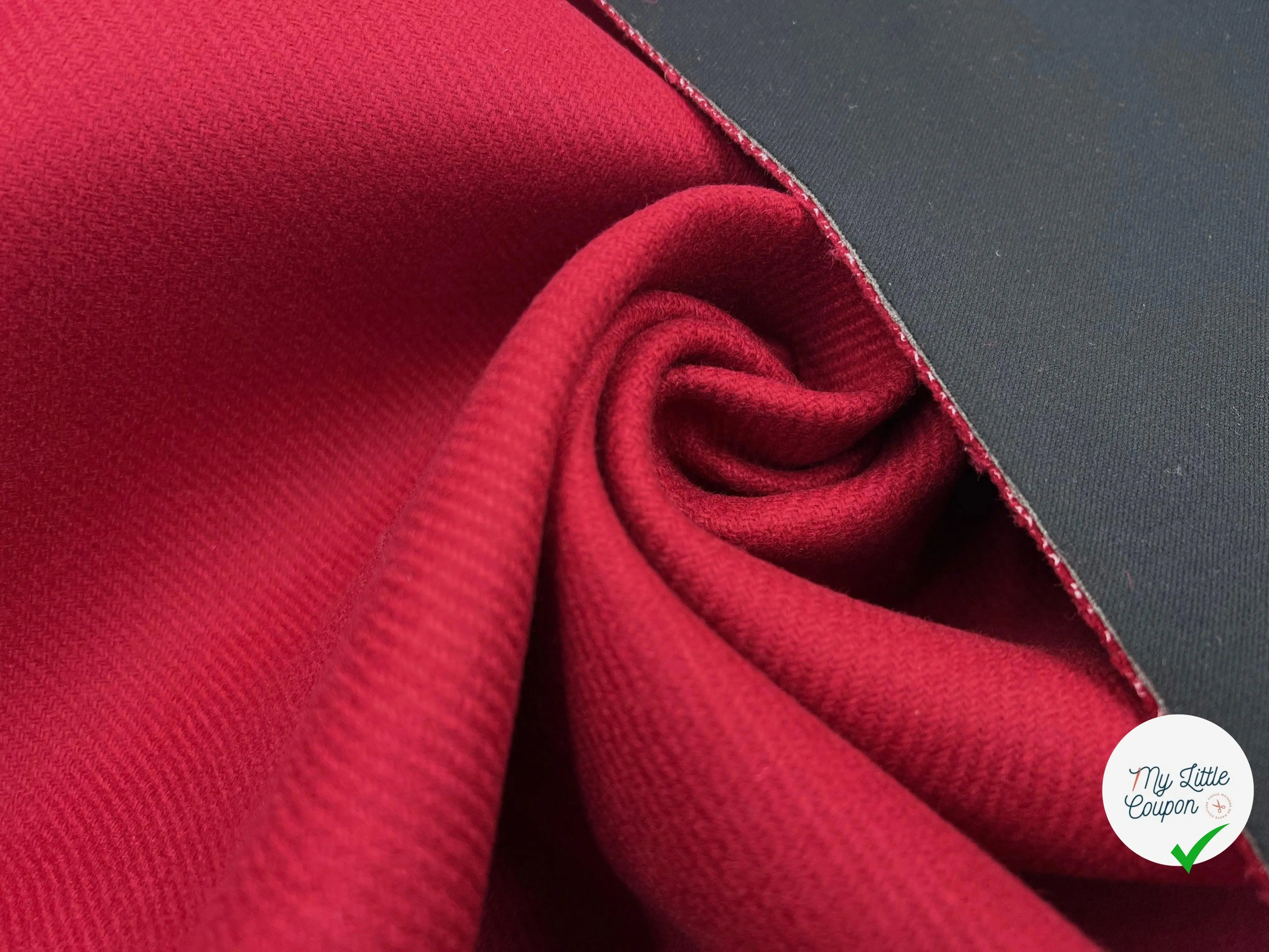 LAINAGE CABAN STRIÉ GROSEILLE CONTRECOLLÉ JERSEY NOIR - My Little Coupon - tissu - coudre