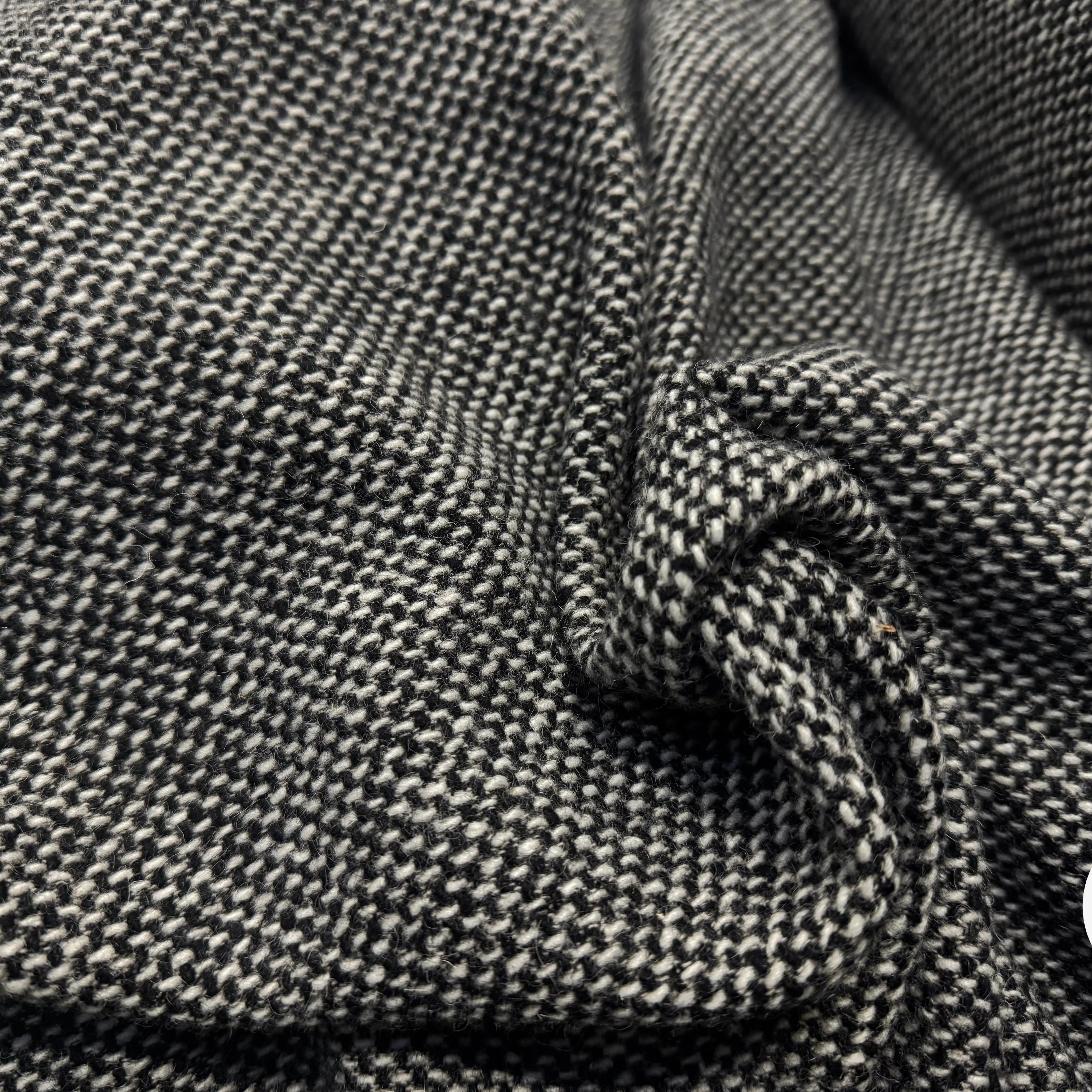 LAINAGE CANEVAS NOIR ET BLANC 100%LAINE - My Little Coupon