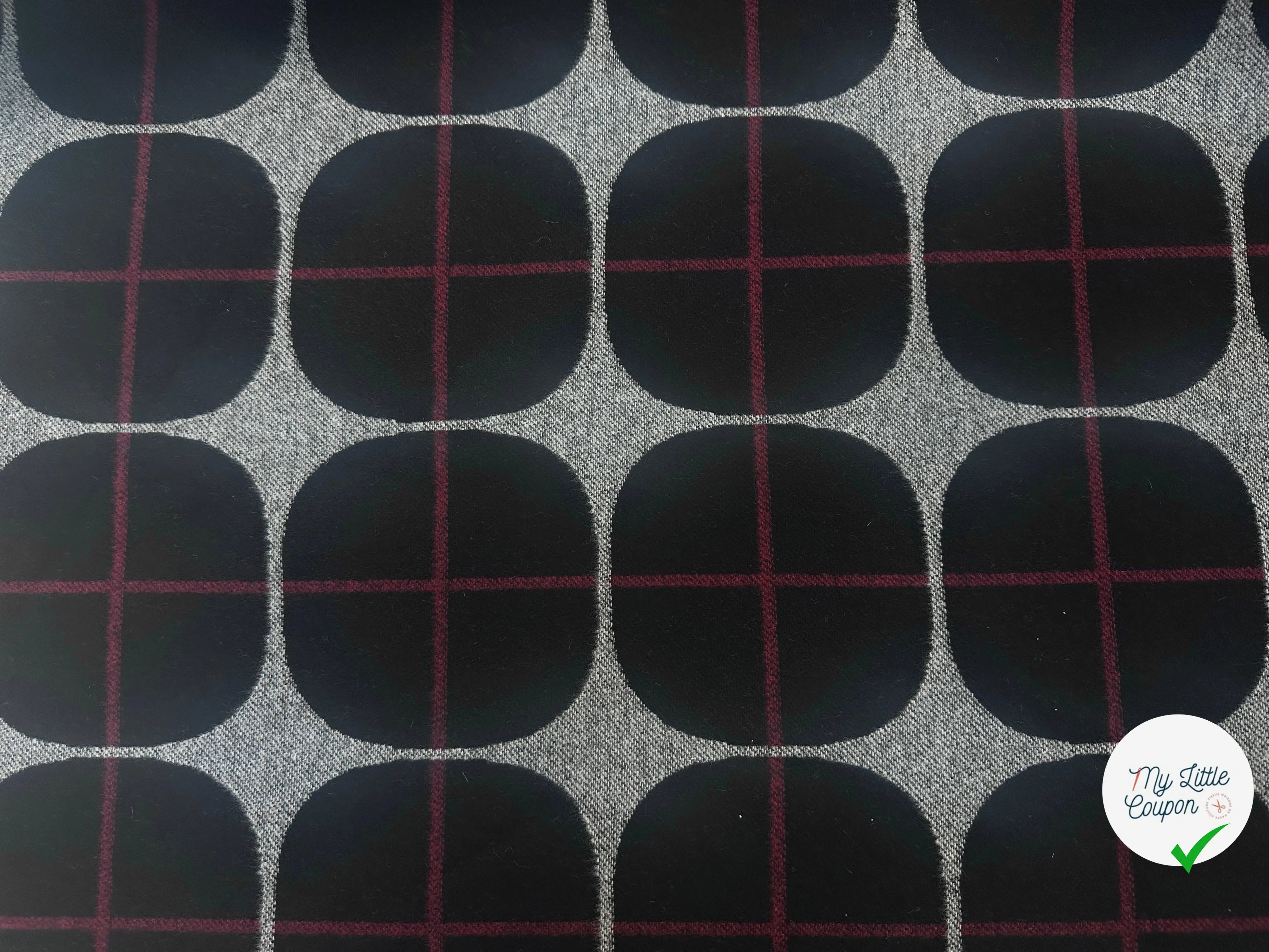 LAINAGE DIAMANTE CONTRECOLLÉ FOAM JERSEY CARREAUX 15cm coté MLC INTERN