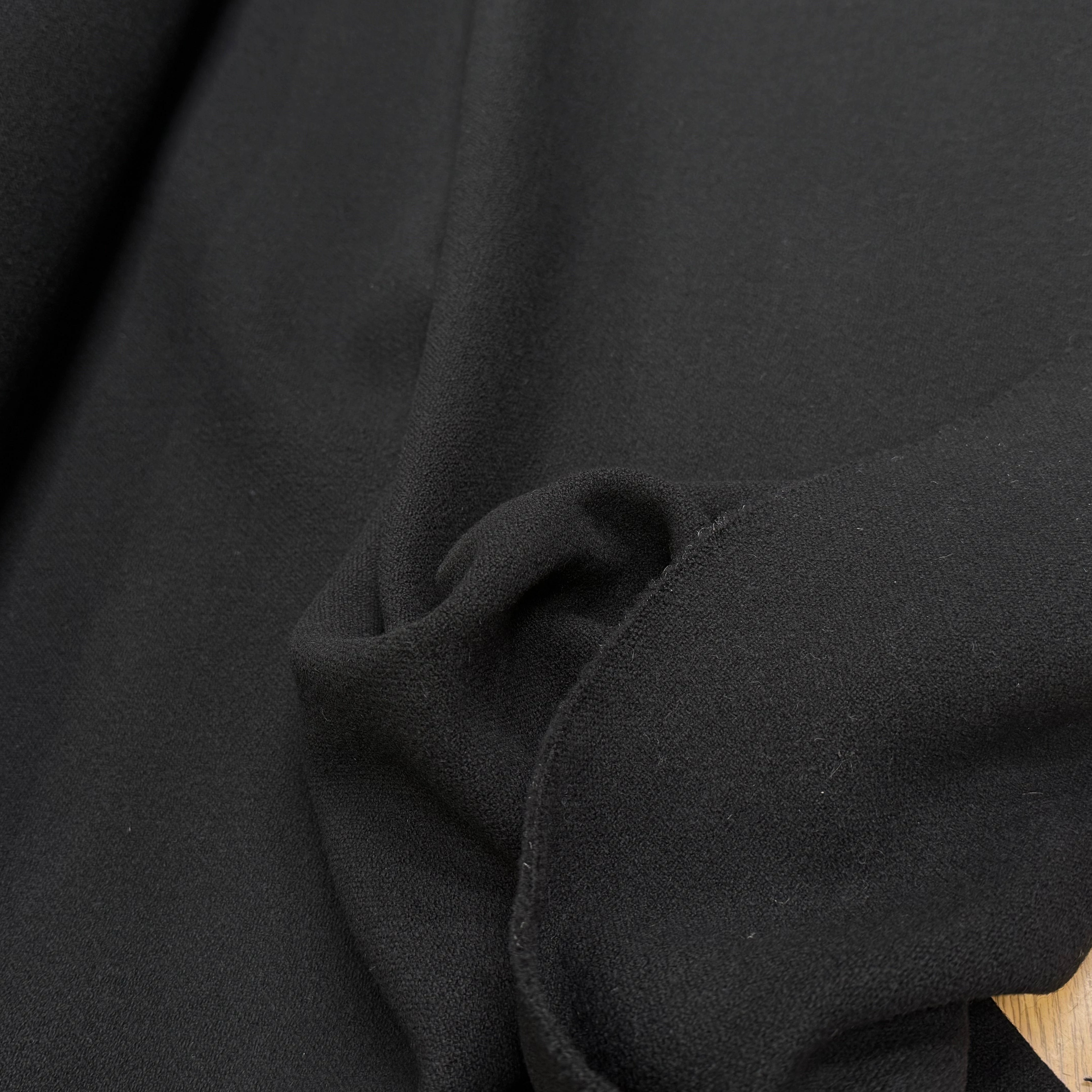 LAINAGE MANTEAU ASPECT TRICOT NOIR - My Little Coupon