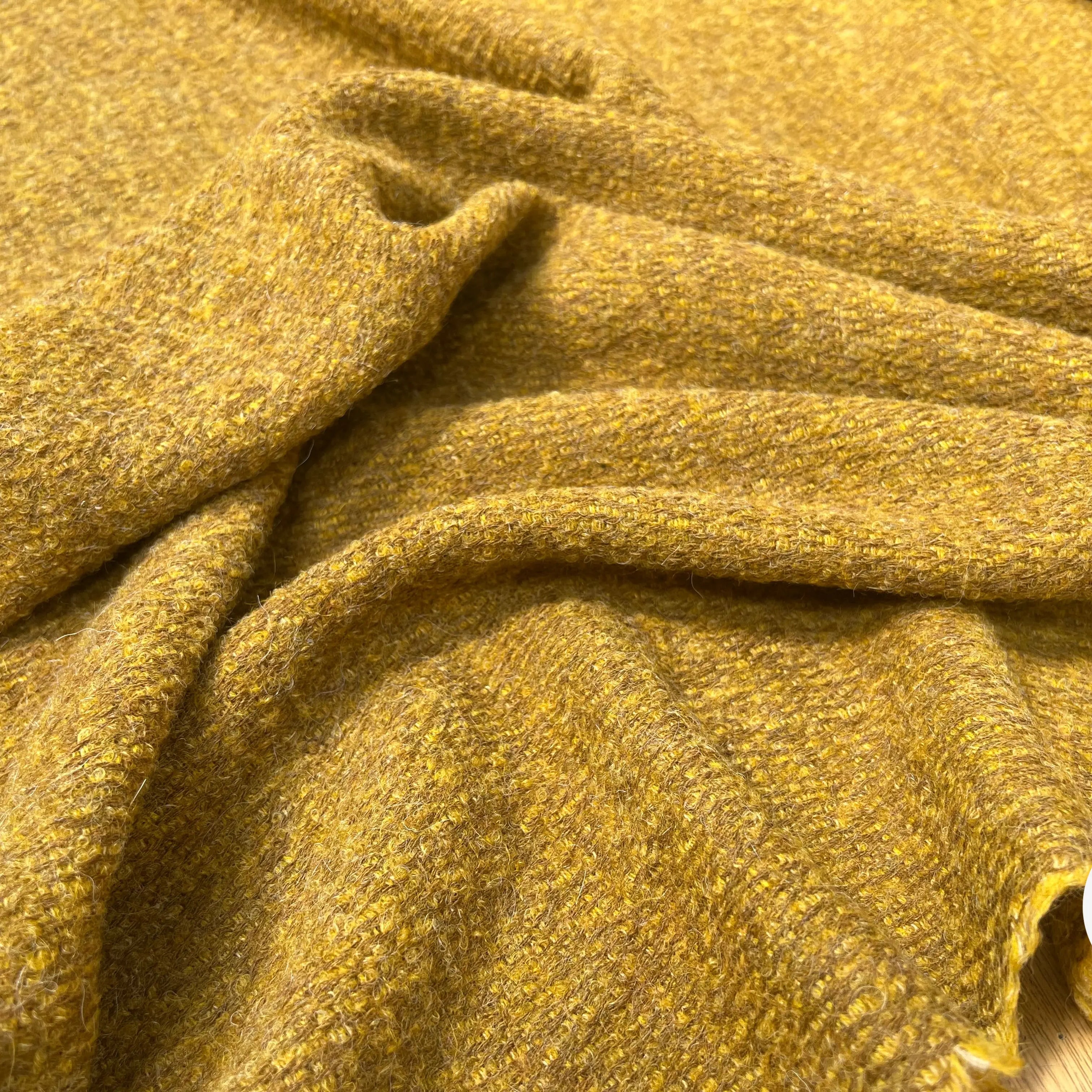 LAINAGE MANTEAU BOUCLETTE LAINE MERINOS MOUTARDE - My Little Coupon