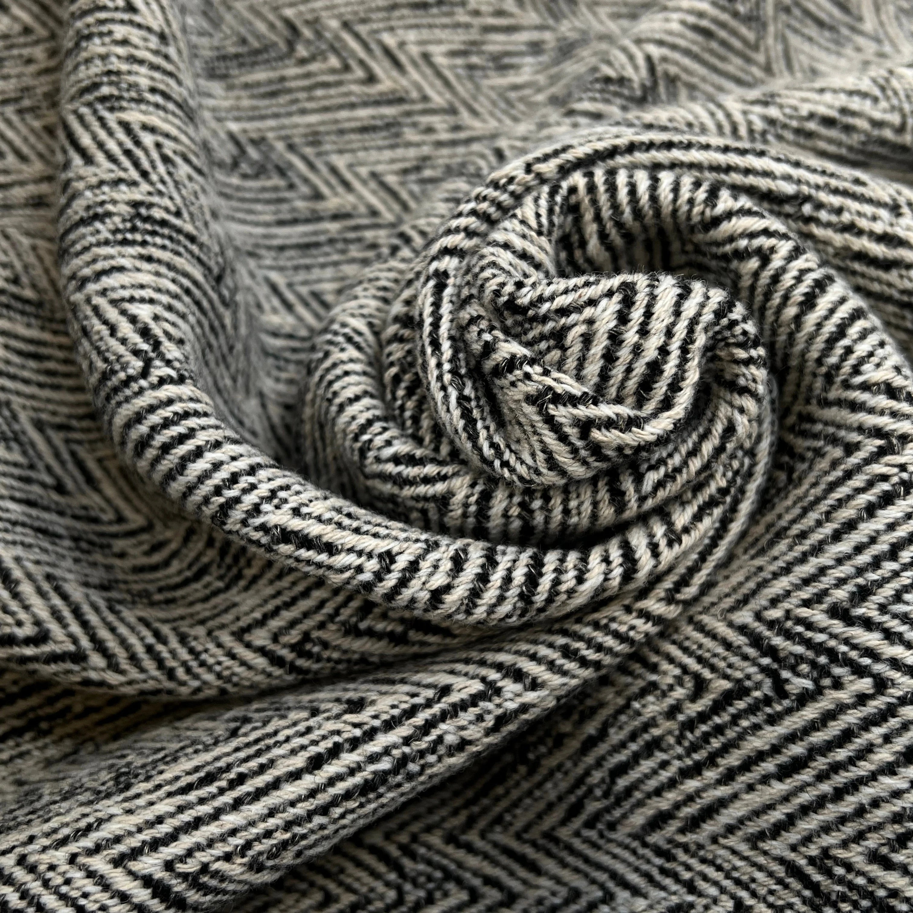 LAINAGE MANTEAU CHEVRON BEIGE NOIR - My Little Coupon