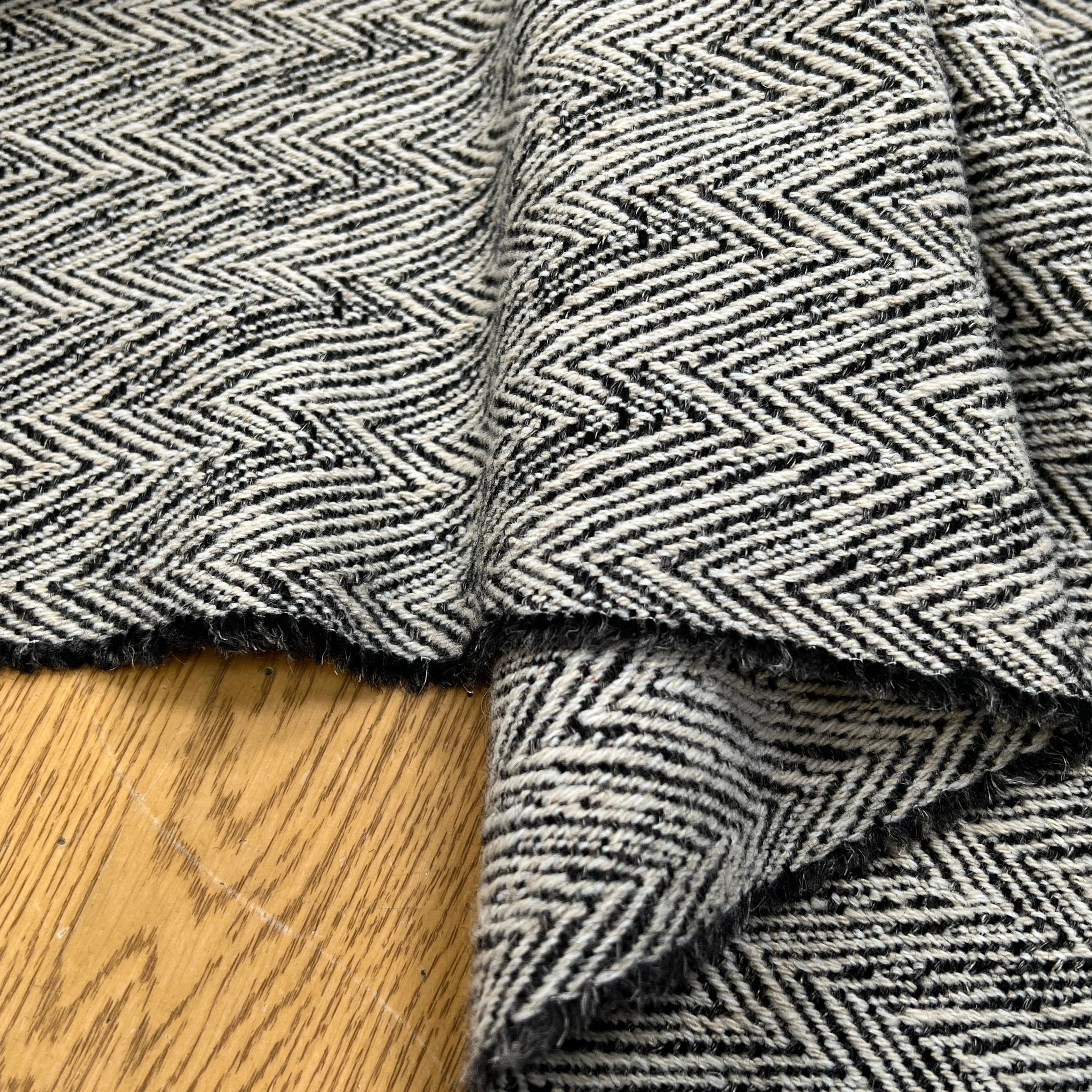 LAINAGE MANTEAU CHEVRON BEIGE NOIR - My Little Coupon