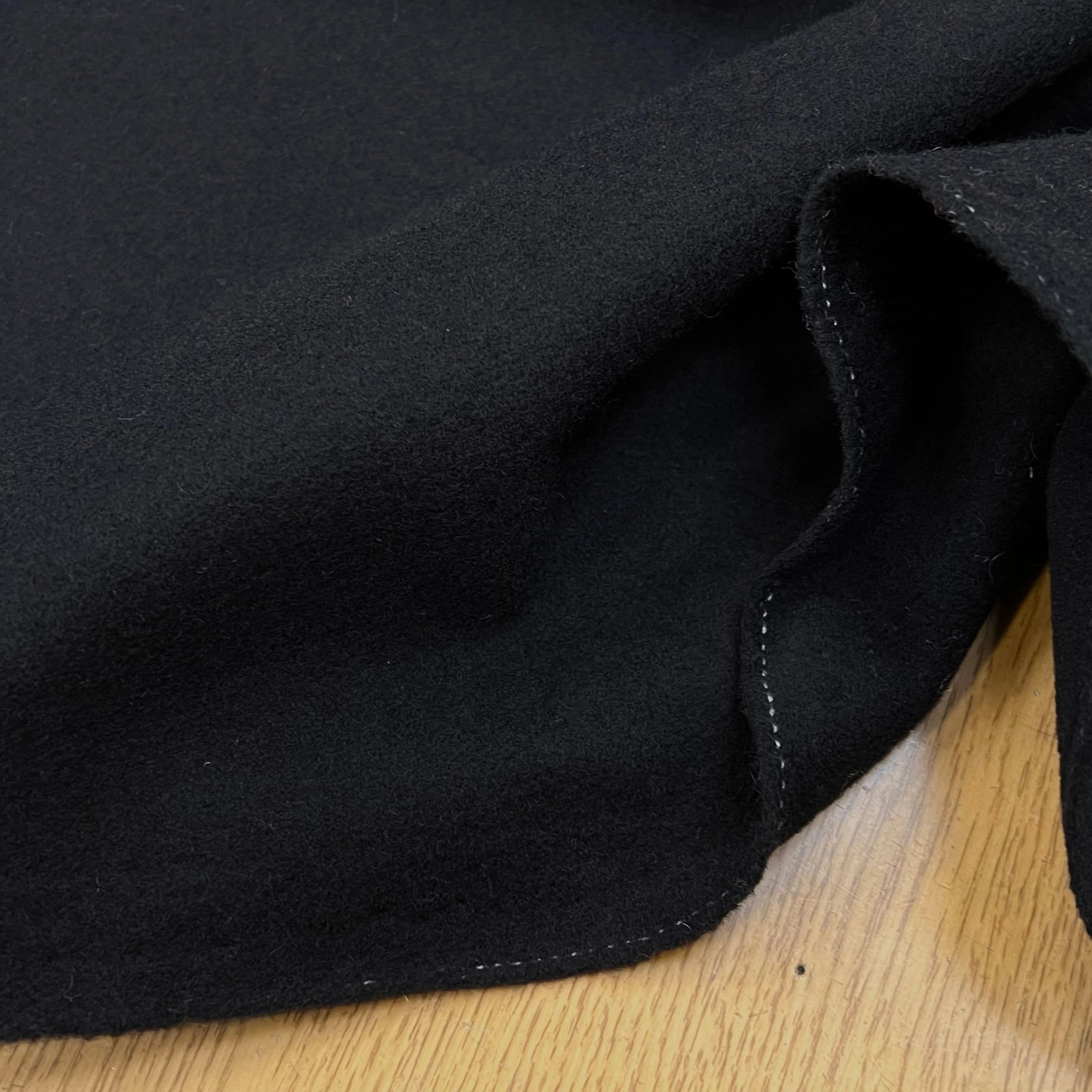 LAINAGE MANTEAU NOIR 150CM 100% LAINE - My Little Coupon