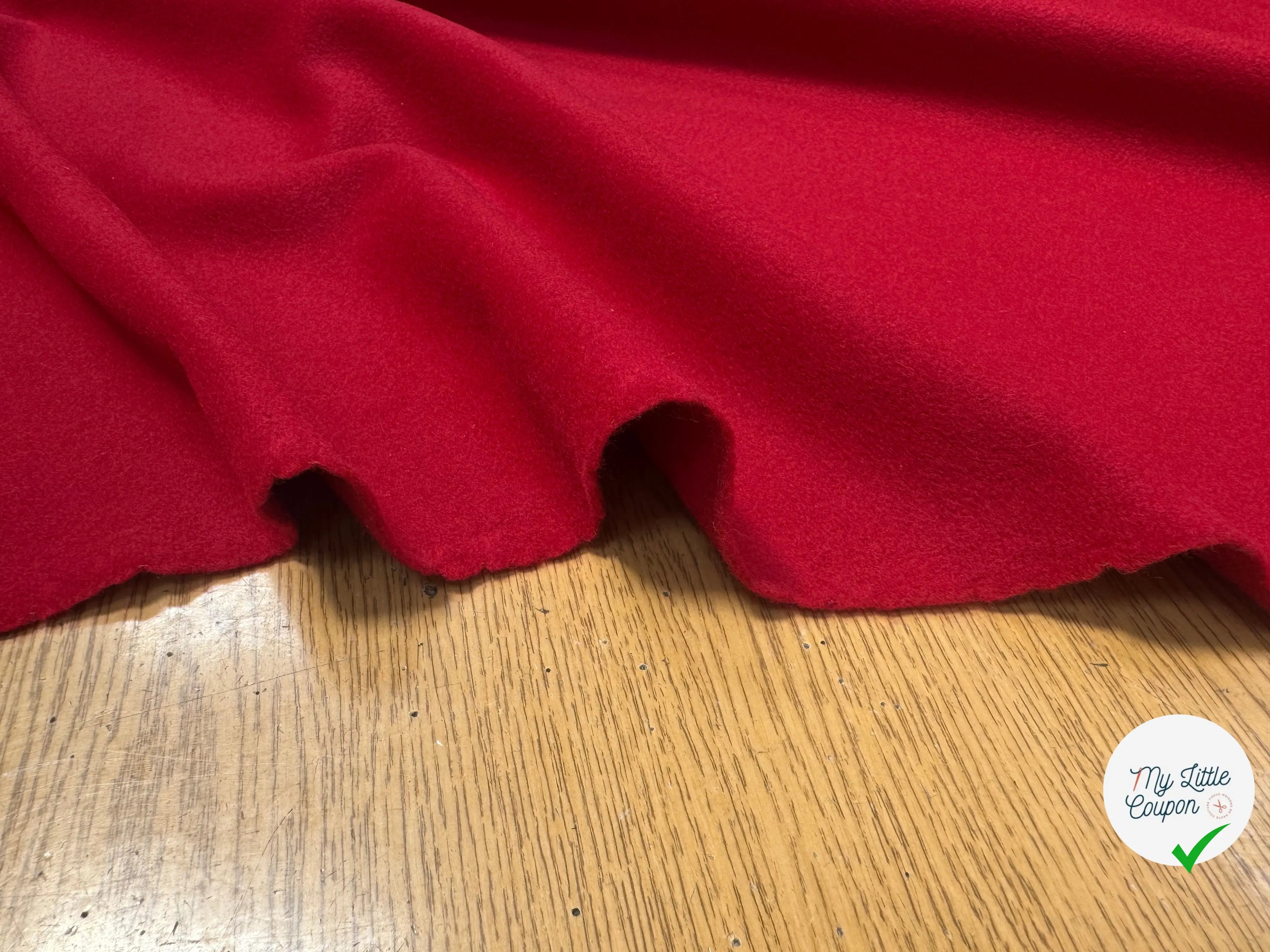 LAINAGE MANTEAU ROUGE CERISE UNI - My Little Coupon