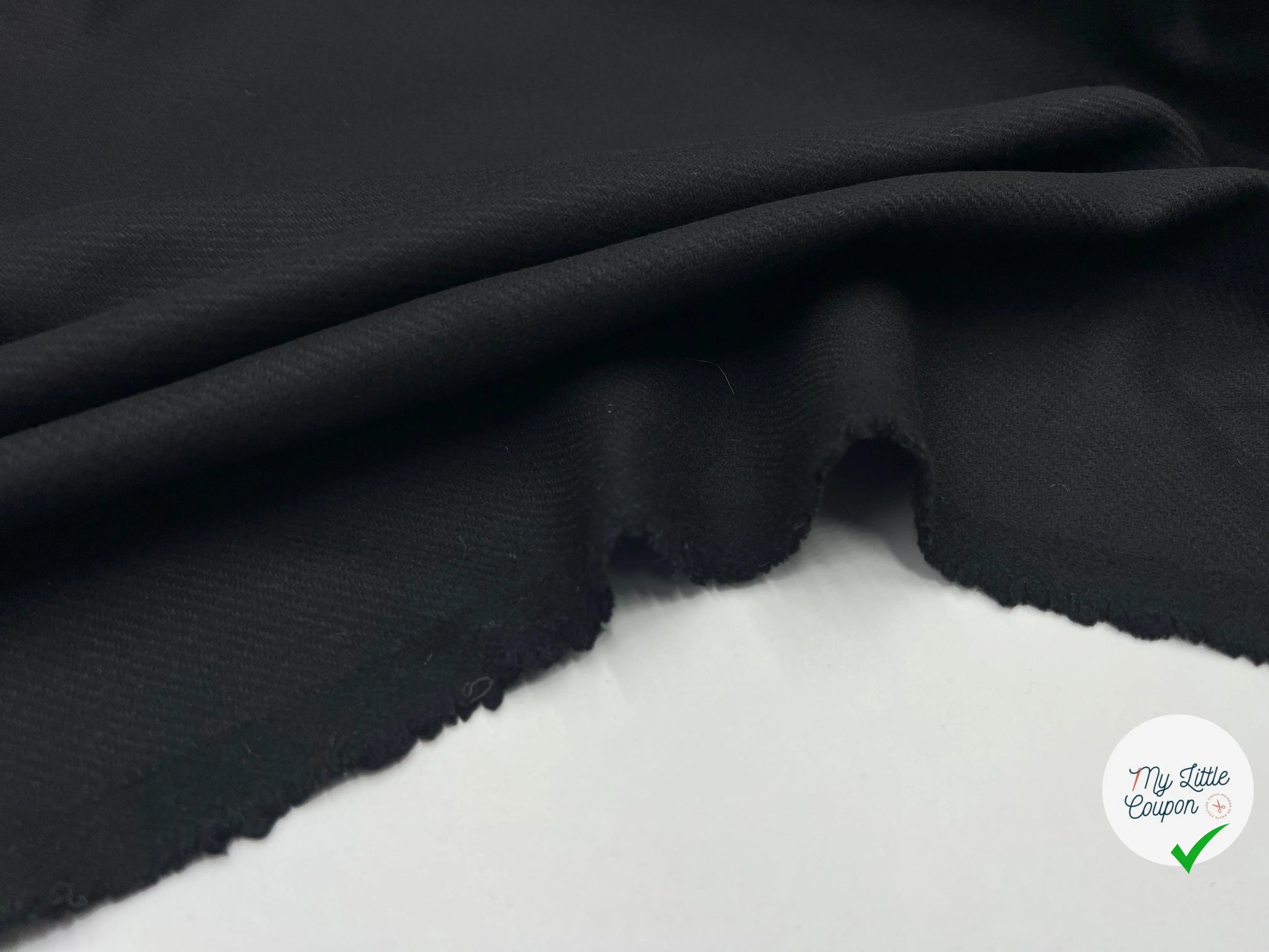 LAINAGE MANTEAU STRIÉ NOIR - My Little Coupon - tissu - coudre