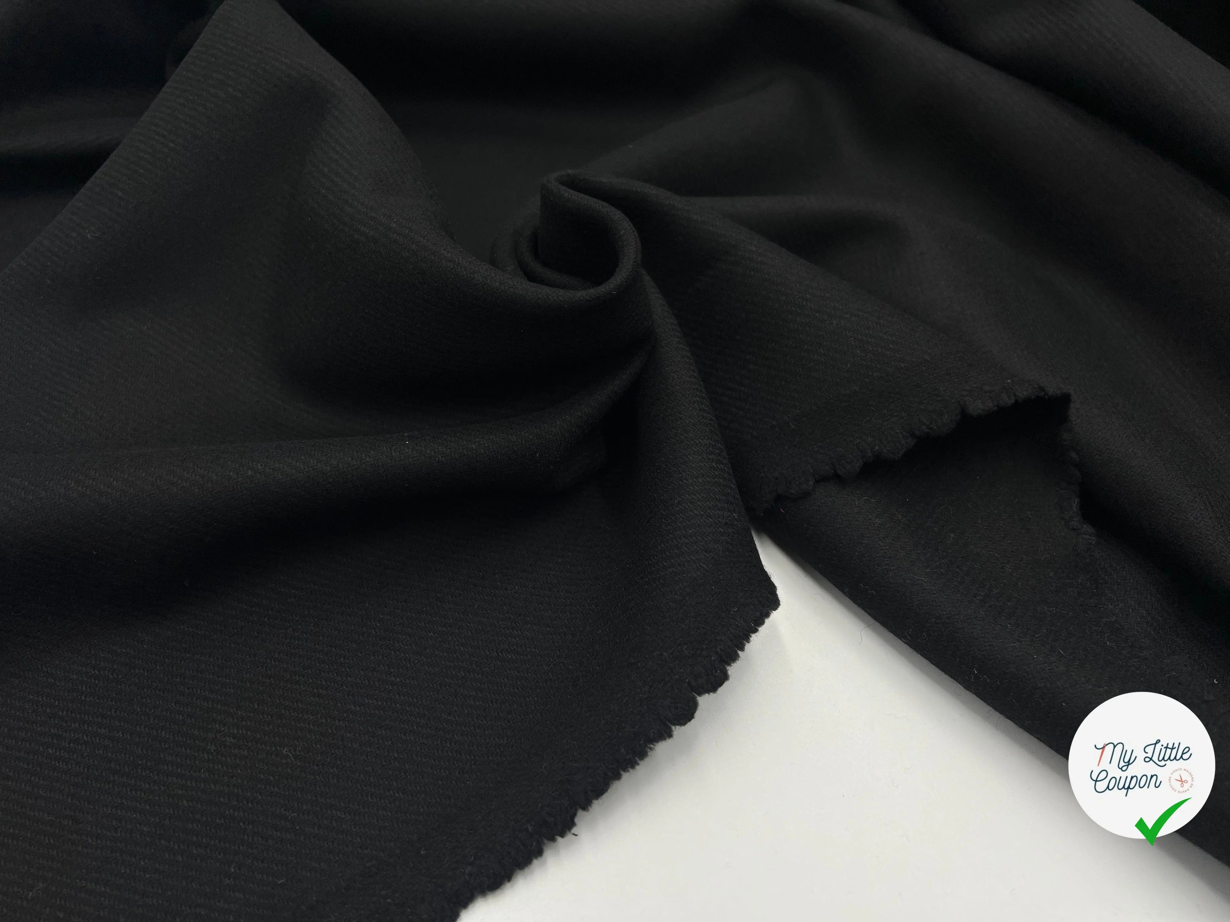 LAINAGE MANTEAU STRIÉ NOIR - My Little Coupon - tissu - coudre