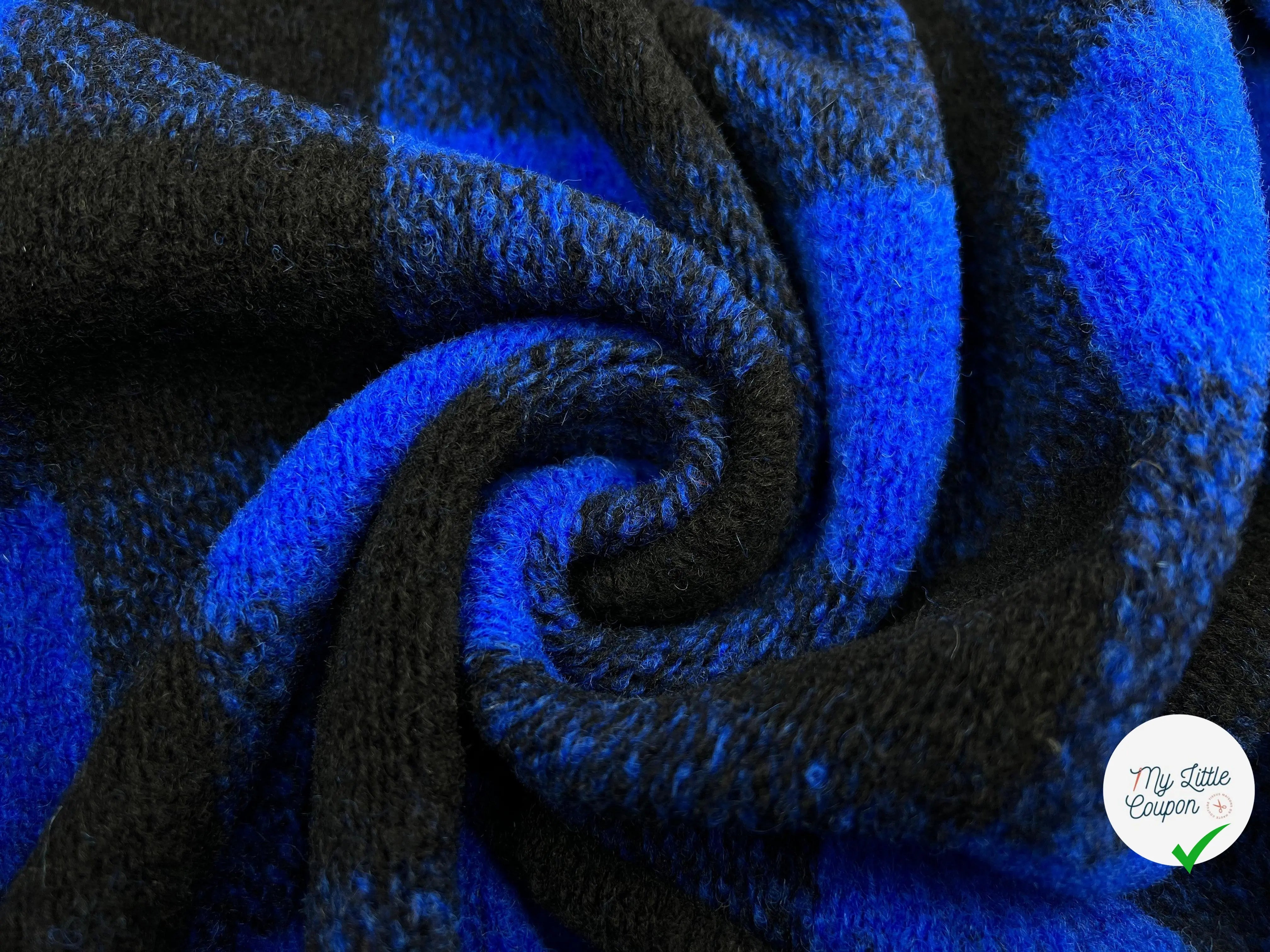 LAINAGE MANTEAU TRICOT DAMIER NOIR ET BLEU ROYAL - My Little Coupon - tissu - coudre