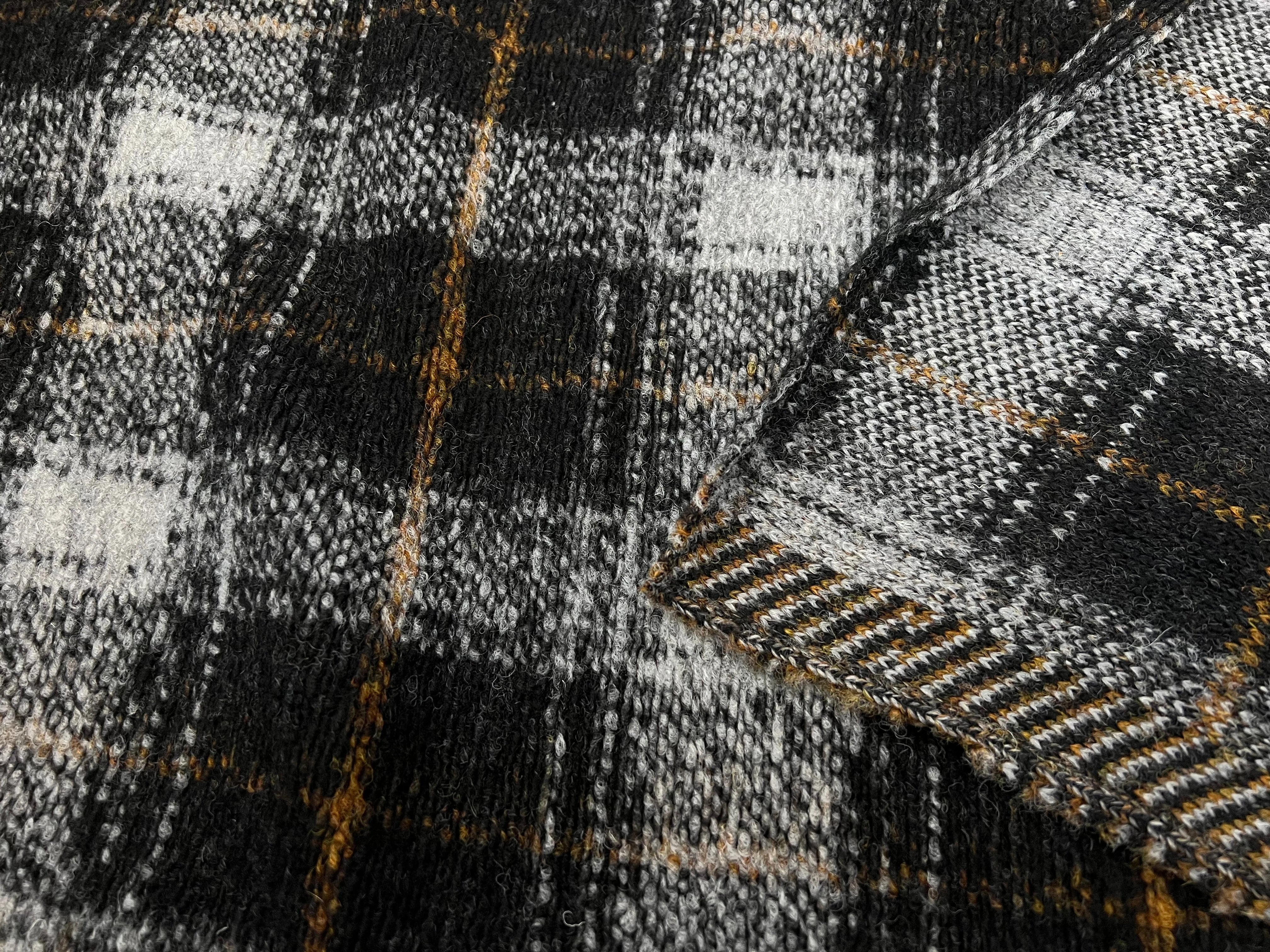 LAINAGE MANTEAU TRICOTÉ 63% LAINE PRINCE DE GALLES NOIR & GRIS - My Little Coupon