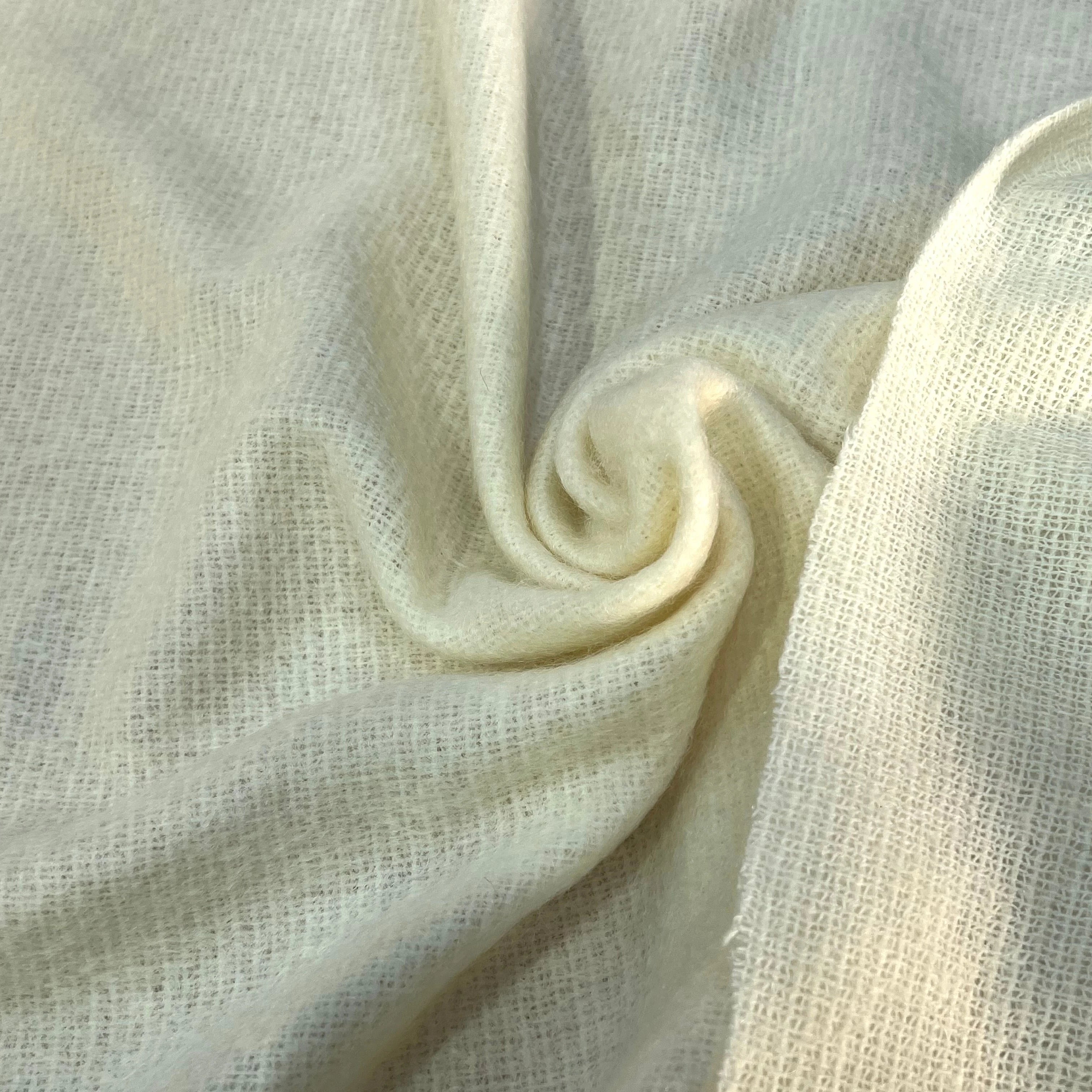 LAINAGE MOHAIR ET LAINE VIERGE BLANC CASSÉ ULTRA CHIC - My Little Coupon