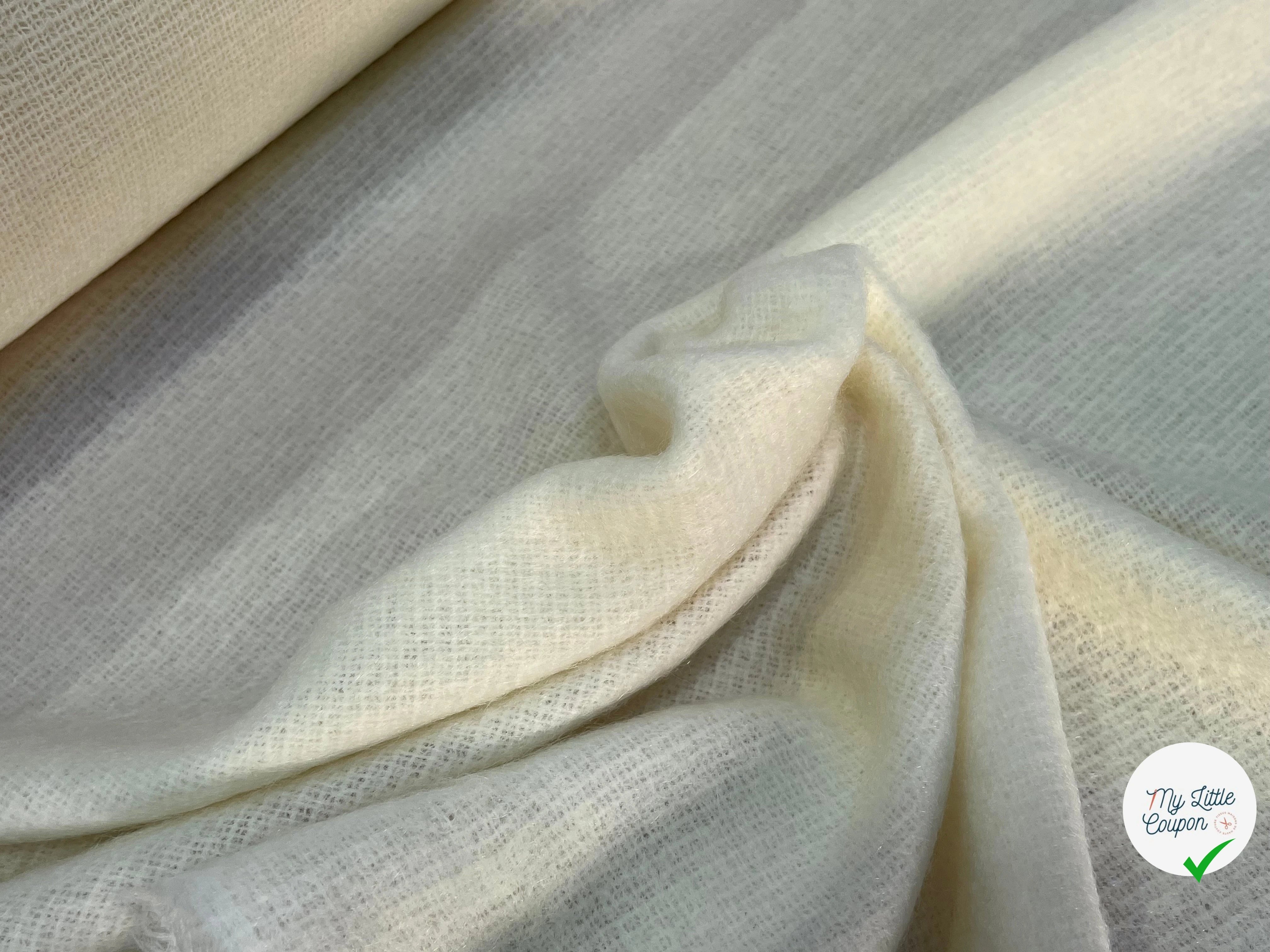 LAINAGE MOHAIR ET LAINE VIERGE BLANC CASSÉ ULTRA CHIC - My Little Coupon