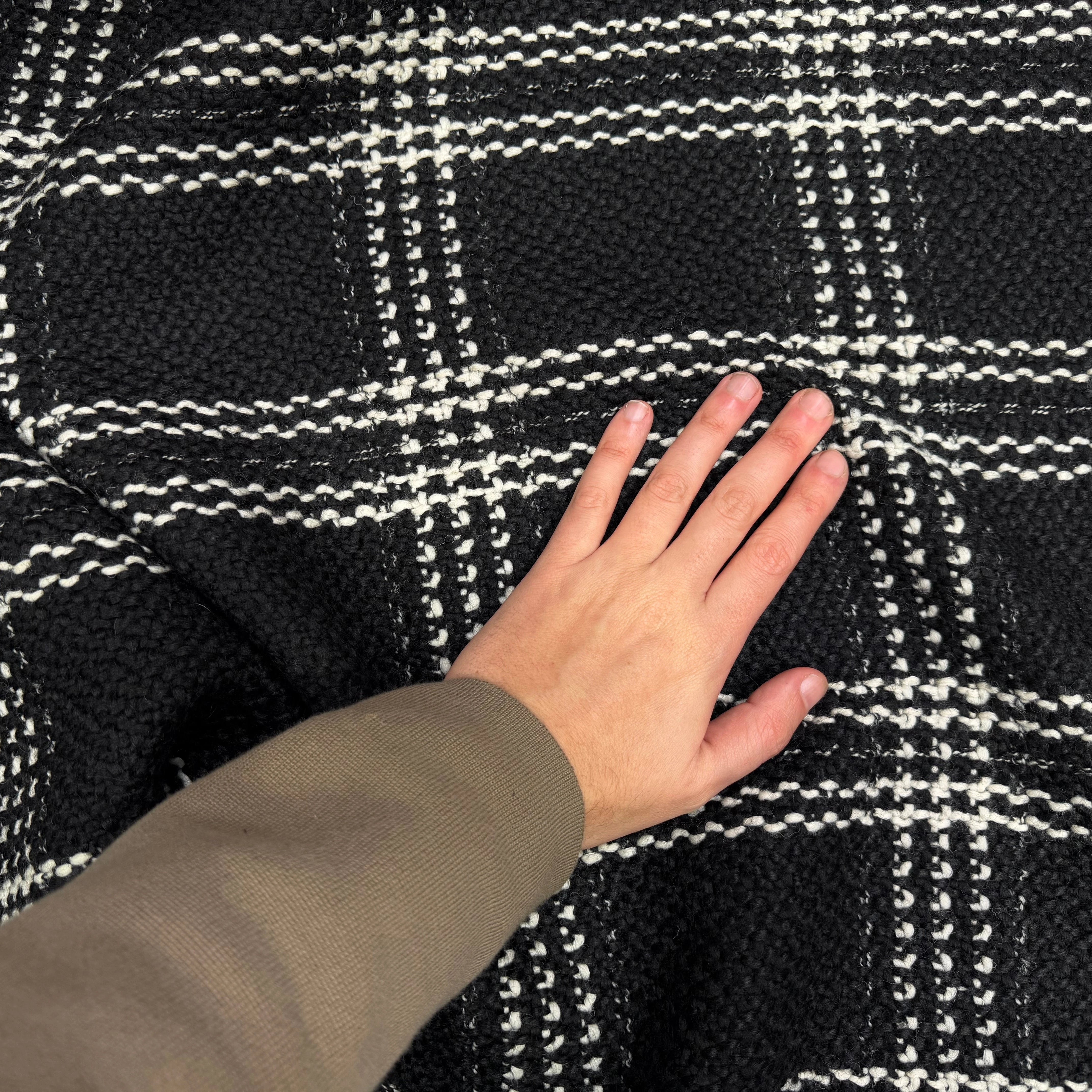 LAINAGE NOIR CARREAU BLANC CASSÉ - My Little Coupon