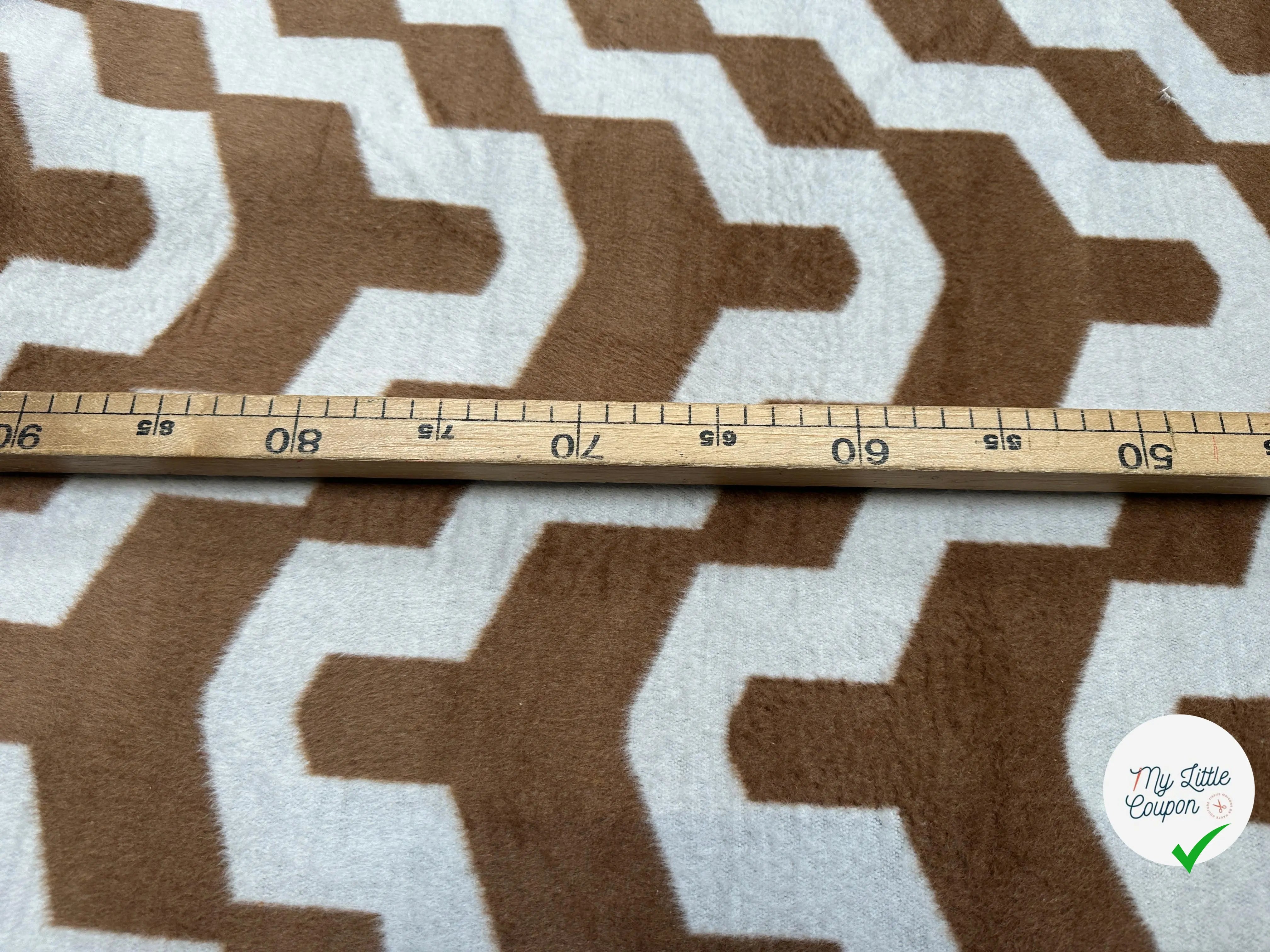 LAINAGE POLYESTER DUVETEUX GRAPHIQUE CAMEL - My Little Coupon