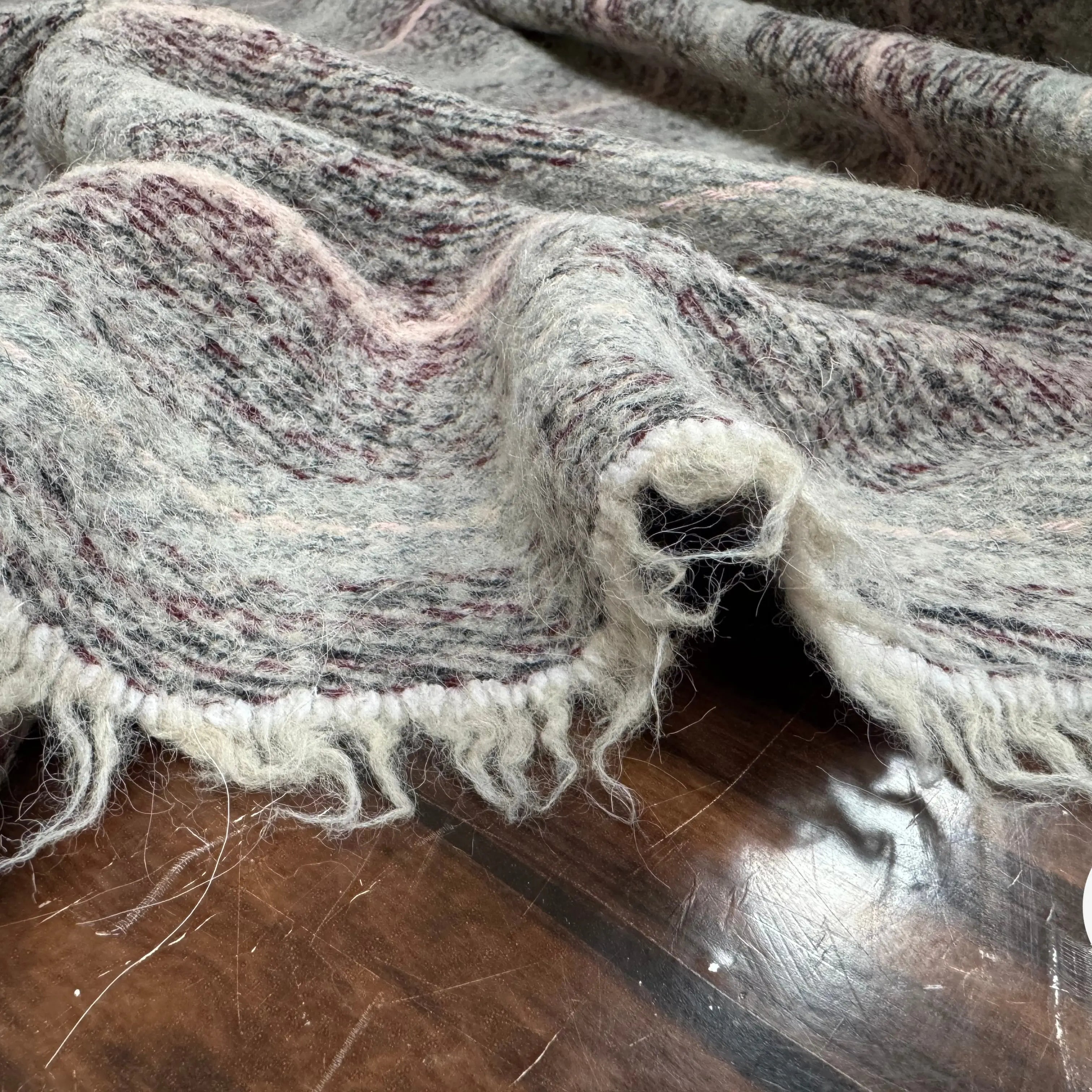 LAINAGE RAYÉ GRIS ROUGE 100% LAINE - My Little Coupon