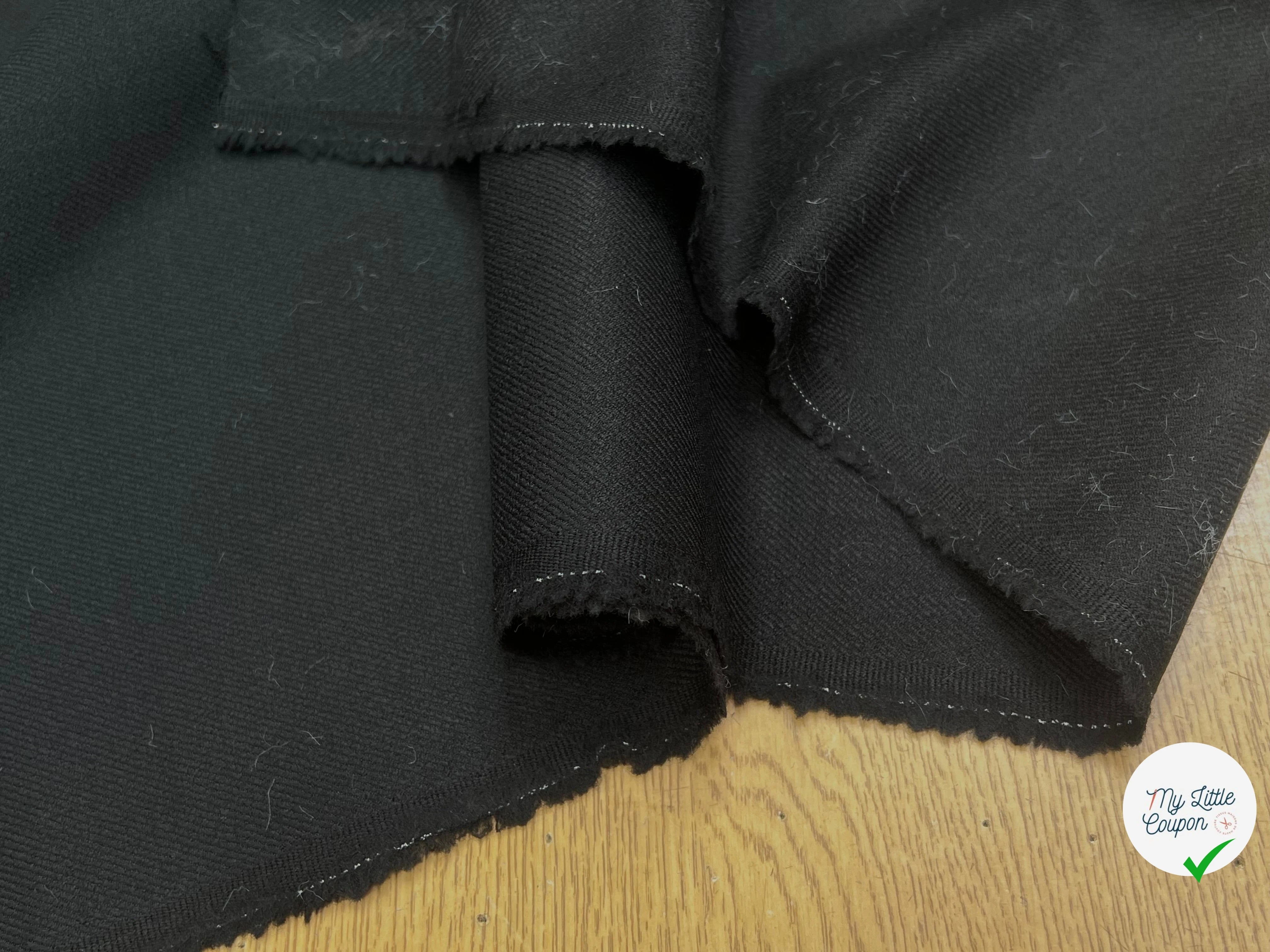 LAINAGE SERGÉ STRETCH LOURD ET FLUIDE SUBLIME NOIR 98% LAINE - My Little Coupon