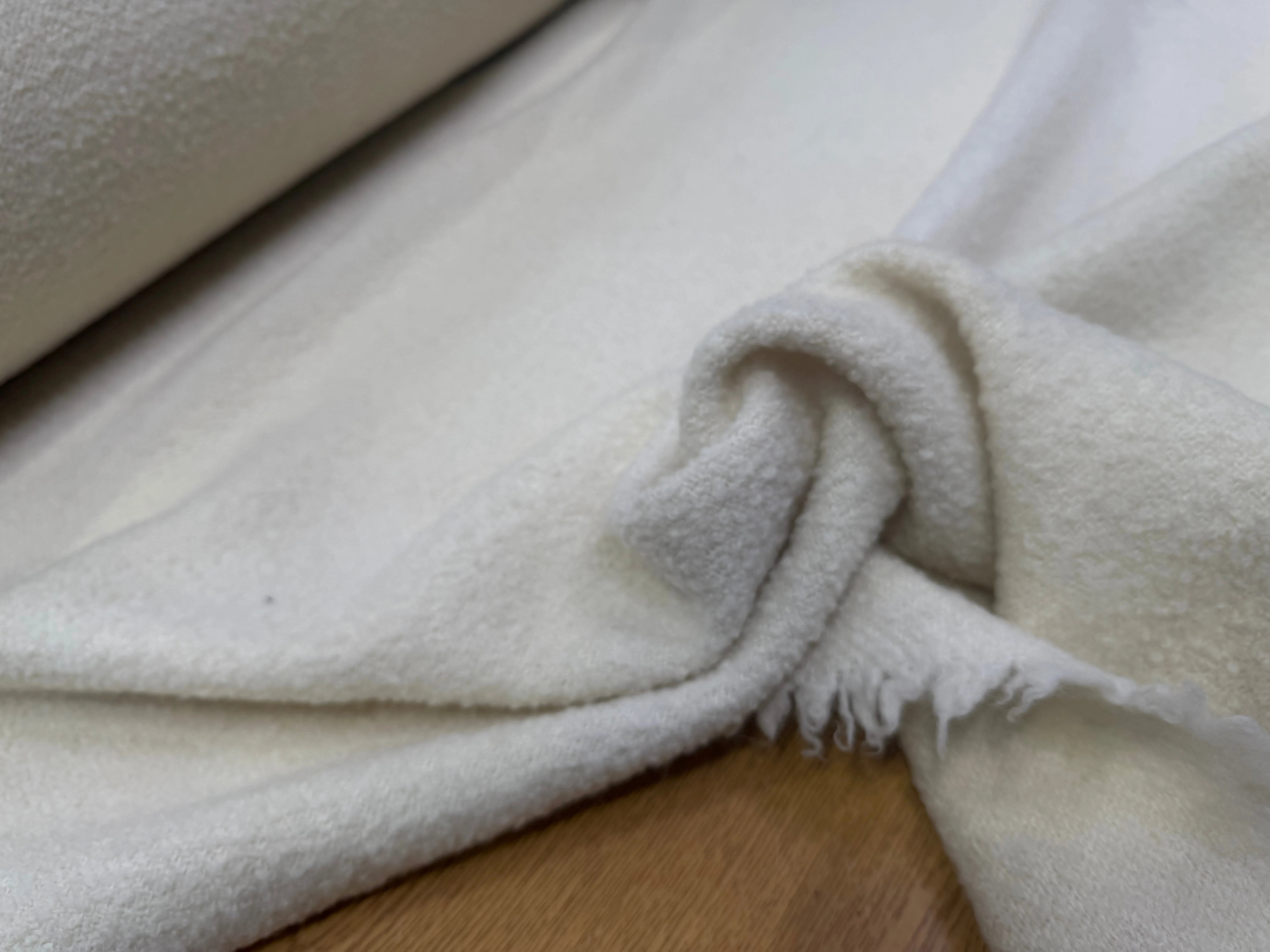 LAINE BOUCLETTE ECRU DEL PRATO - My Little Coupon