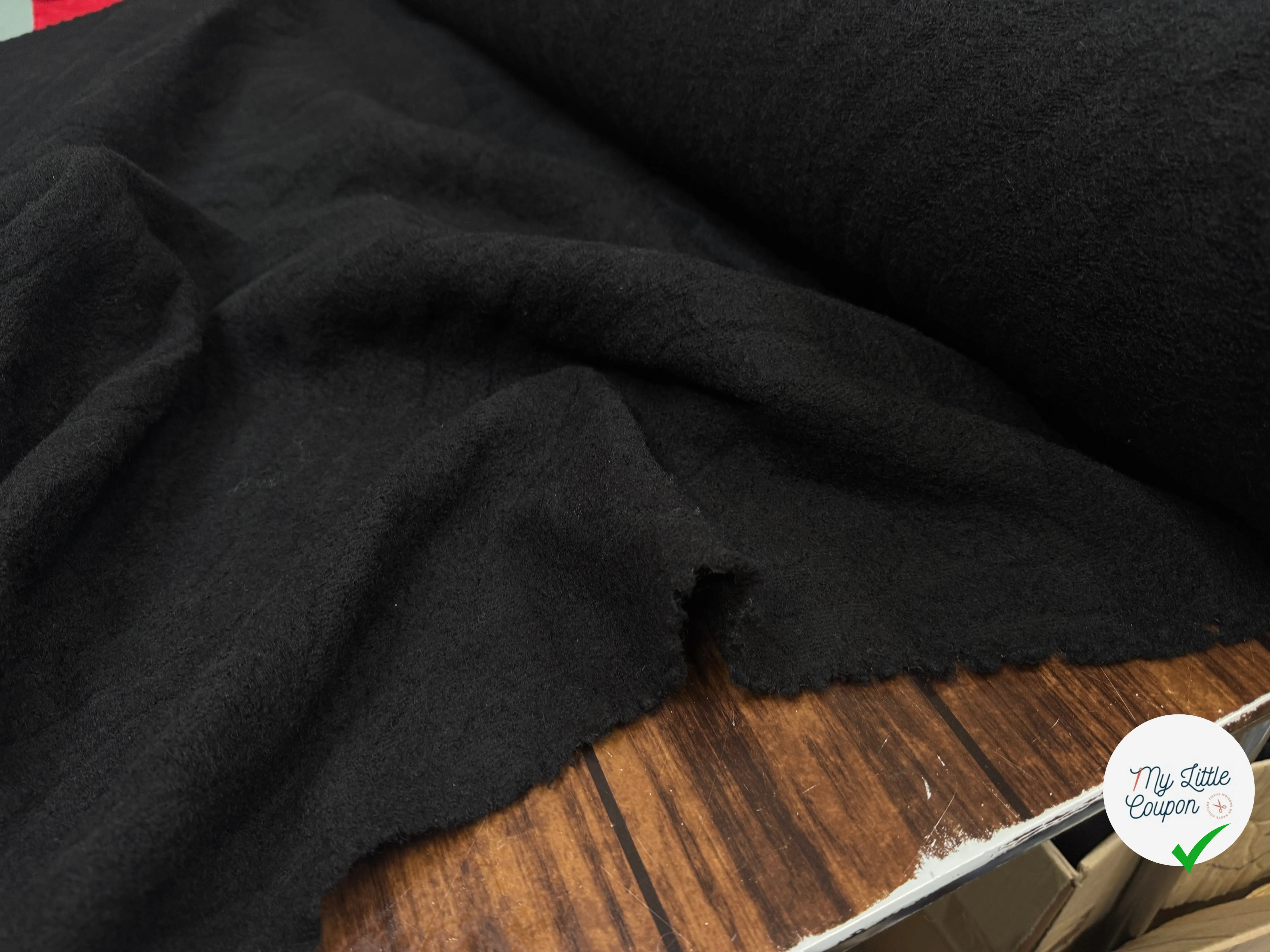LAINE BOUILLIE NOIRE TRICOT STRETCH MOTIFS - My Little Coupon