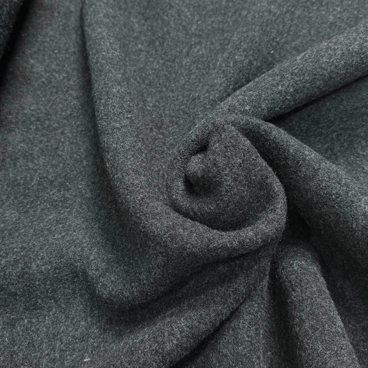 Tissu laine bouillie haute couture anthracite - détail du tissu