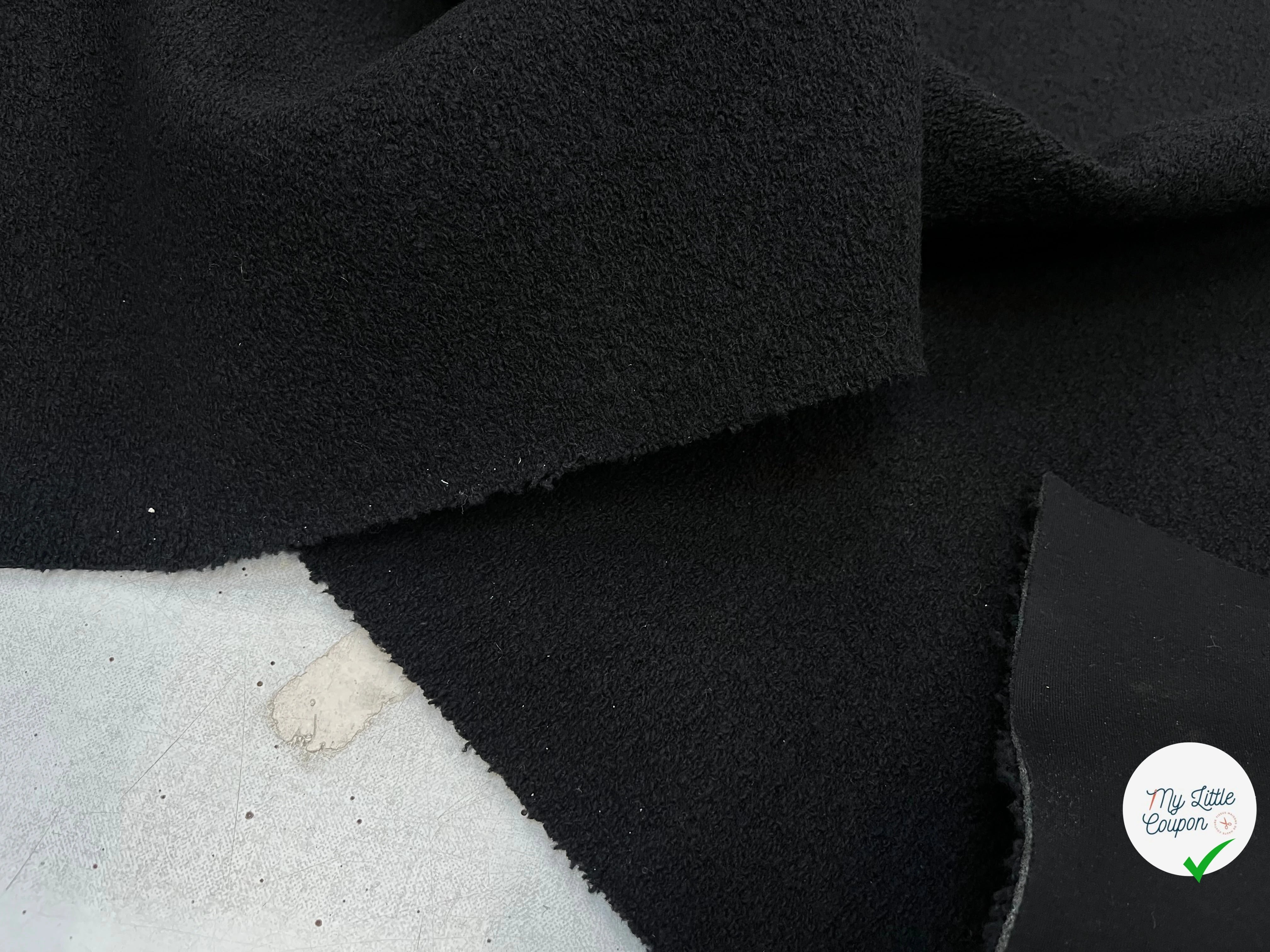 LAINE CONTRECOLLÉE & MOLETTONNÉE ULTRA DOUX NOIR FOAM - My Little Coupon