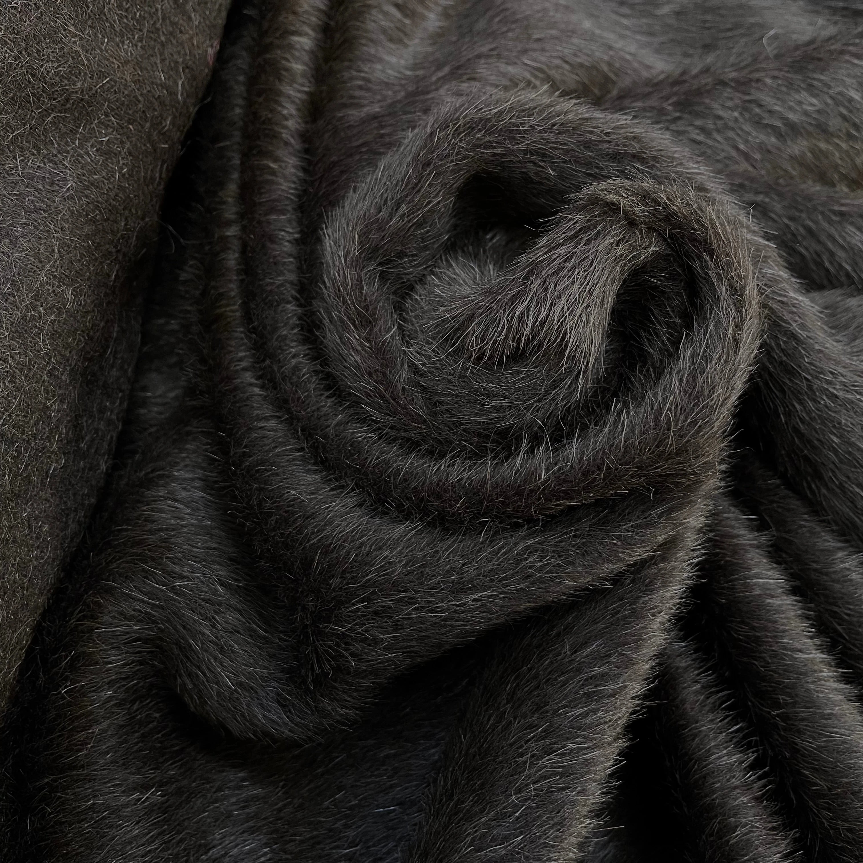 LAINE FOURURE POIL ANIMAL MARRON FONCÉ - My Little Coupon