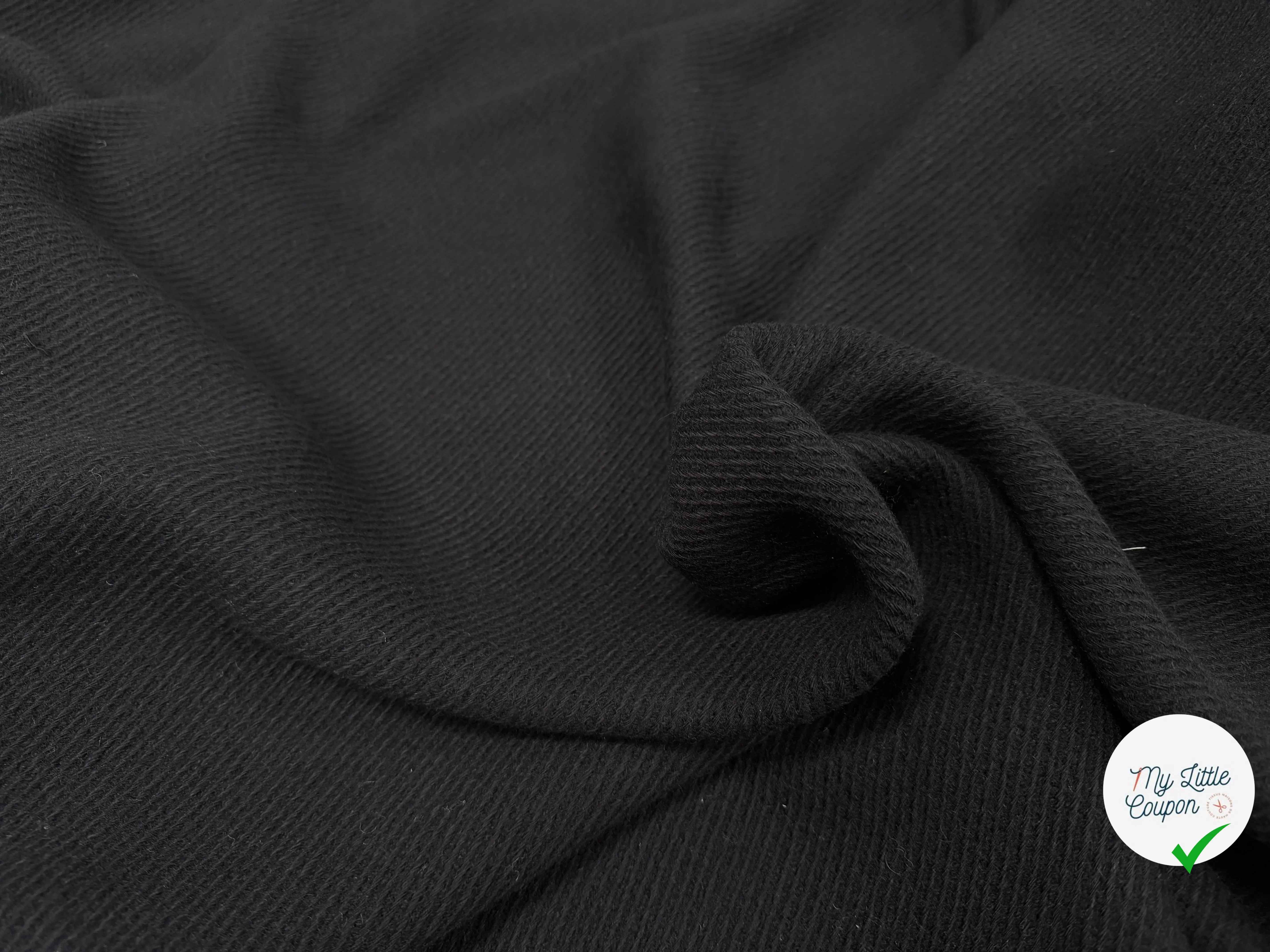 LAINE STRIÉE FAISA VERSUS LINE NOIR - My Little Coupon