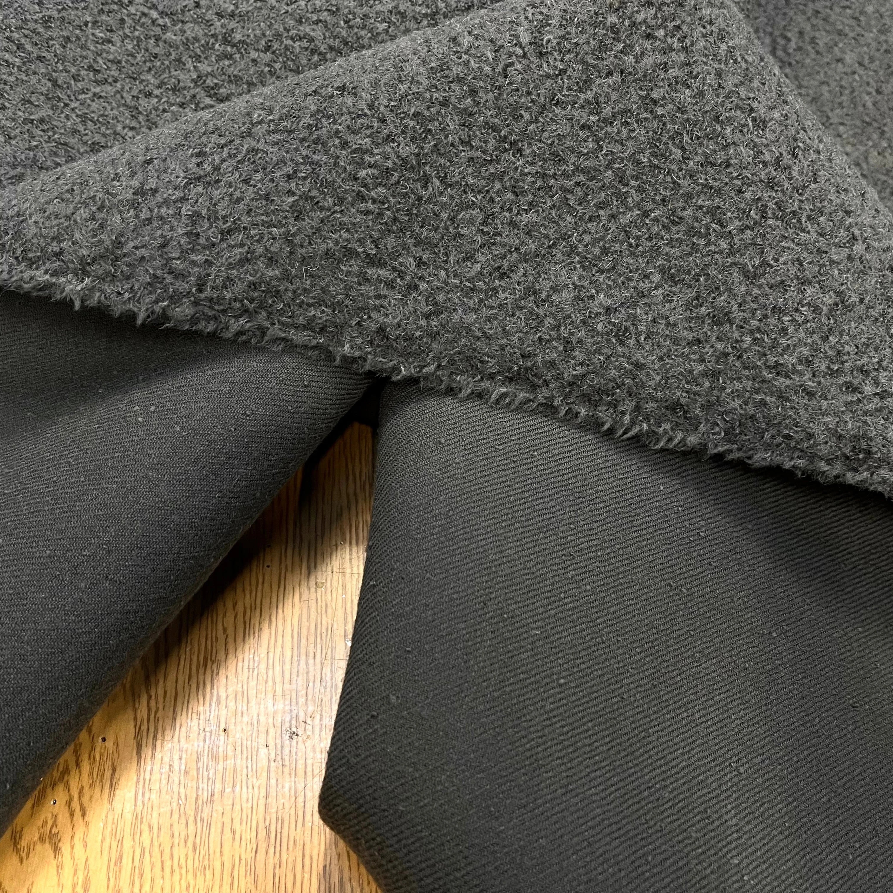 LAINE VIERGE ET BABY LAMA EFFET BOUCLE GRIS CHINE - My Little Coupon