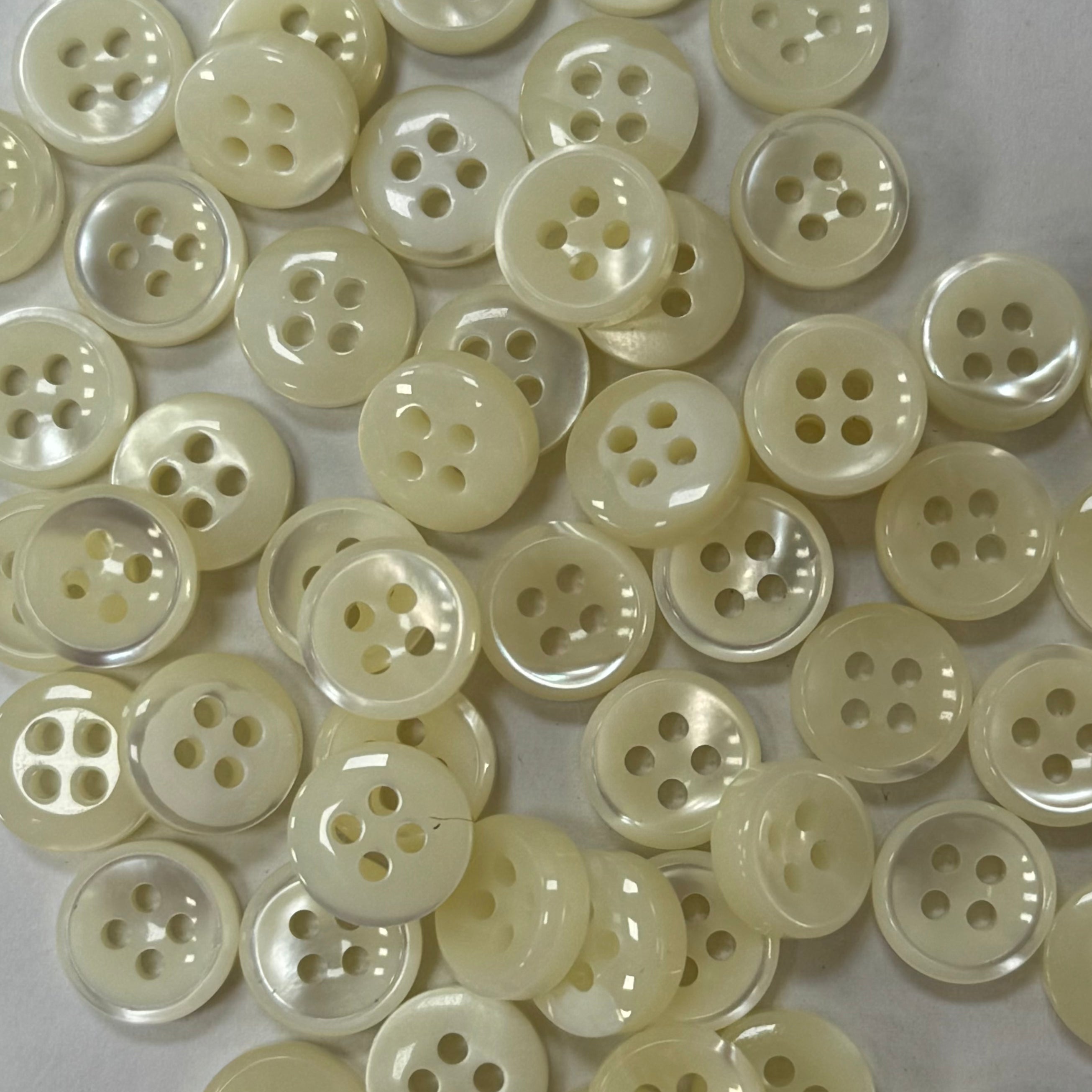 LOT DE 10 BOUTONS NACRE IVOIRE 10MM - My Little Coupon