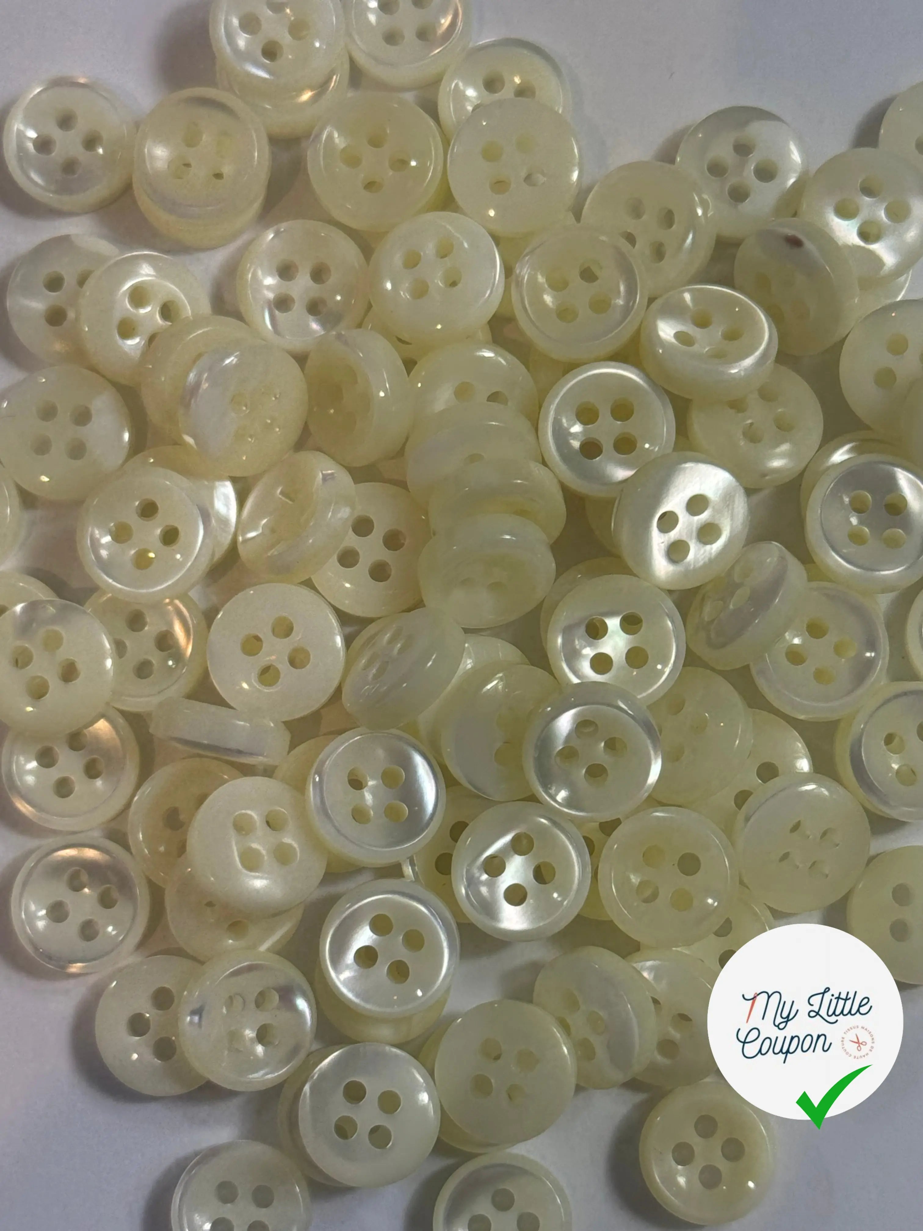 LOT DE 5 BOUTONS A 4 TROUS BLANC NACRE 10MM - My Little Coupon
