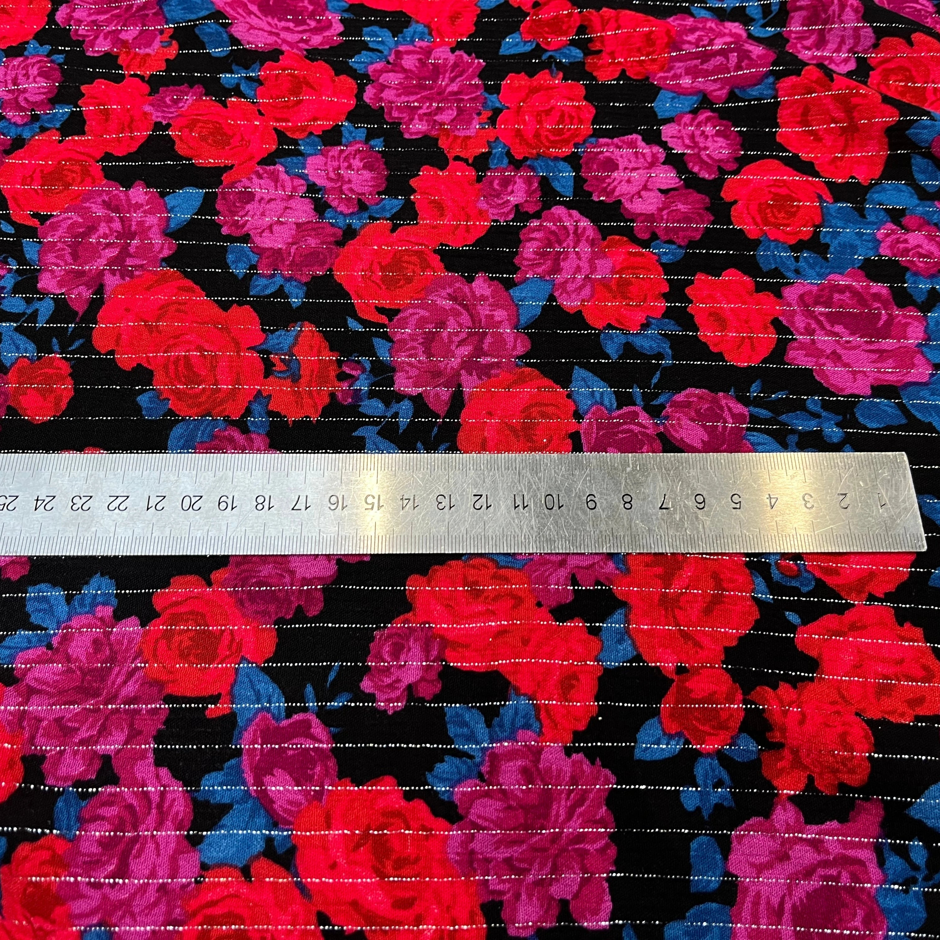 LUREX YORYU FOND NOIR ROSE ROUGE ET VIOLET - My Little Coupon