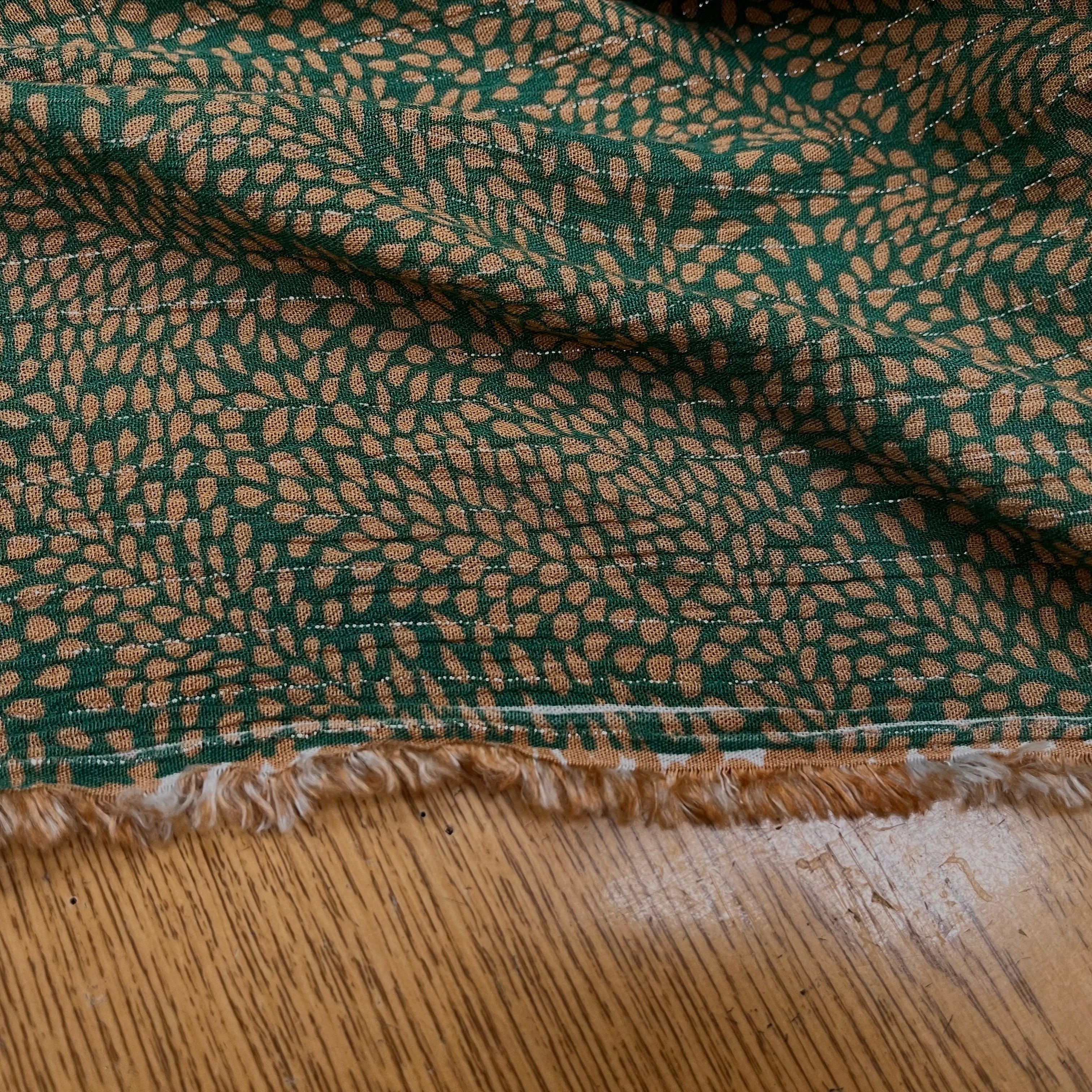 LUREX YORYU FOND VERT FEUILLE BEIGE FONCÉ - My Little Coupon