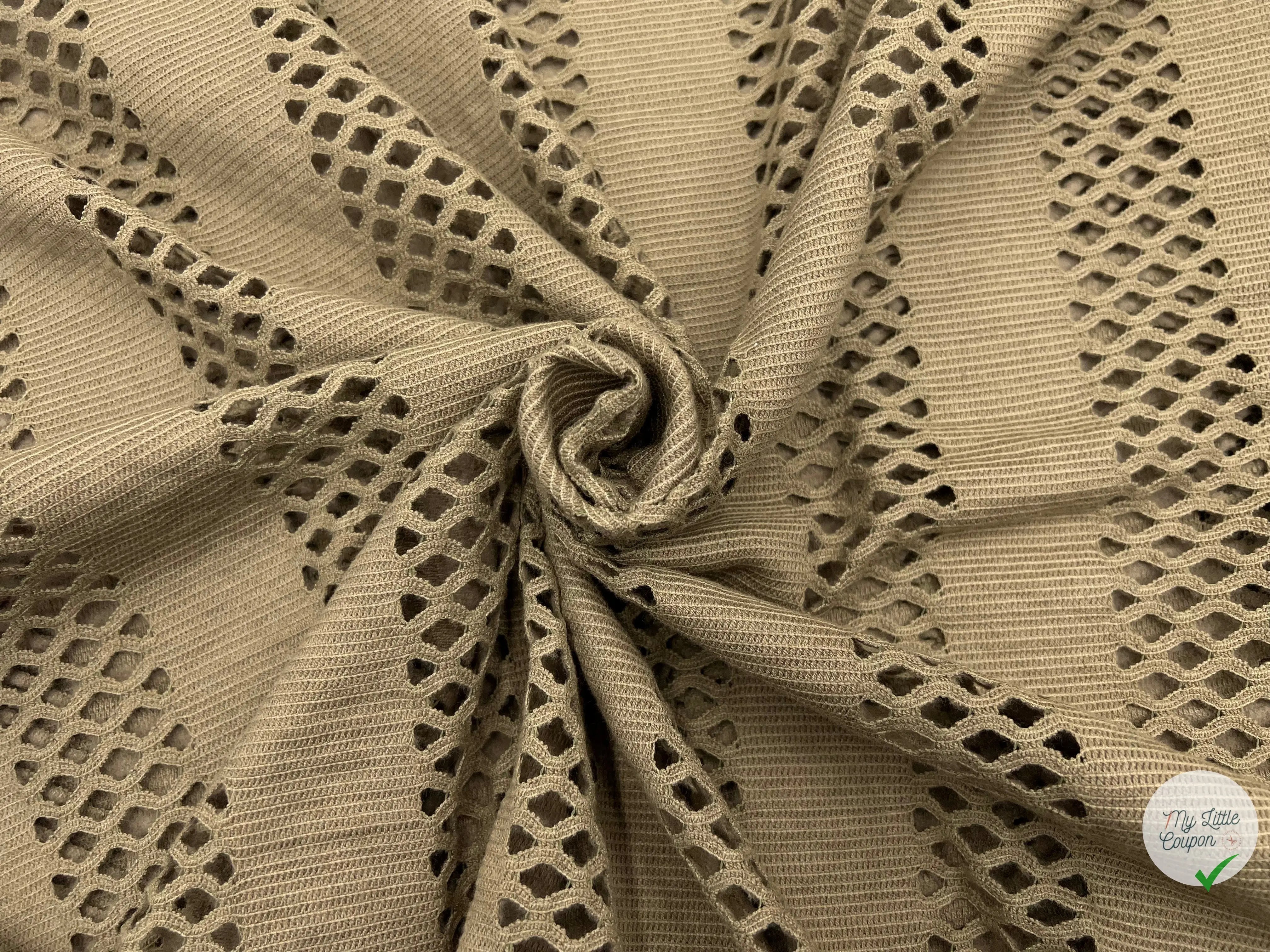 MAILLE AJOURÉE LOSANGES 100% COTON CARAMEL KHAKI - My Little Coupon - tissu - coudre