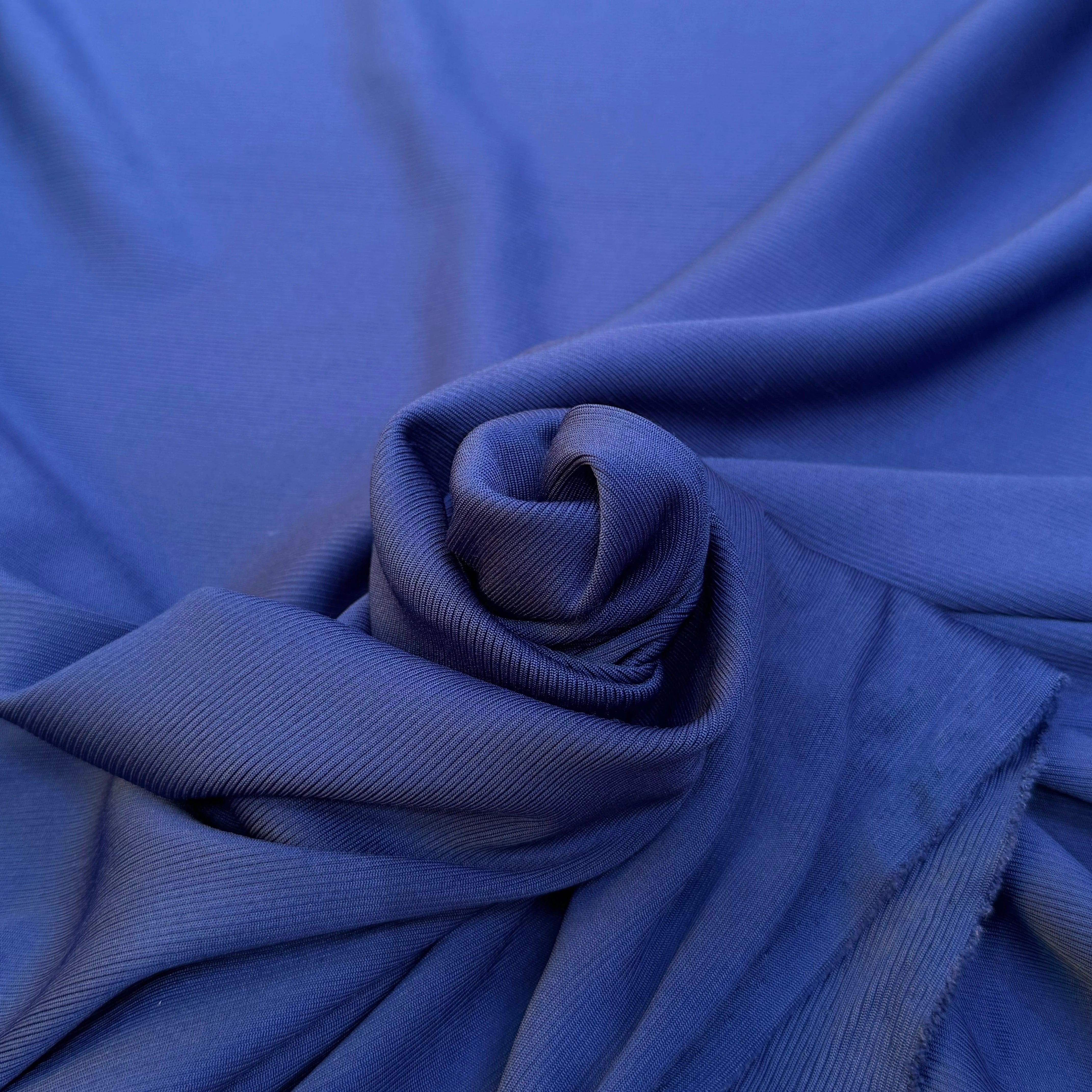 MAILLE COTELÉE LOURDE BLEU LÉGÈREMENT SATINÉ - My Little Coupon