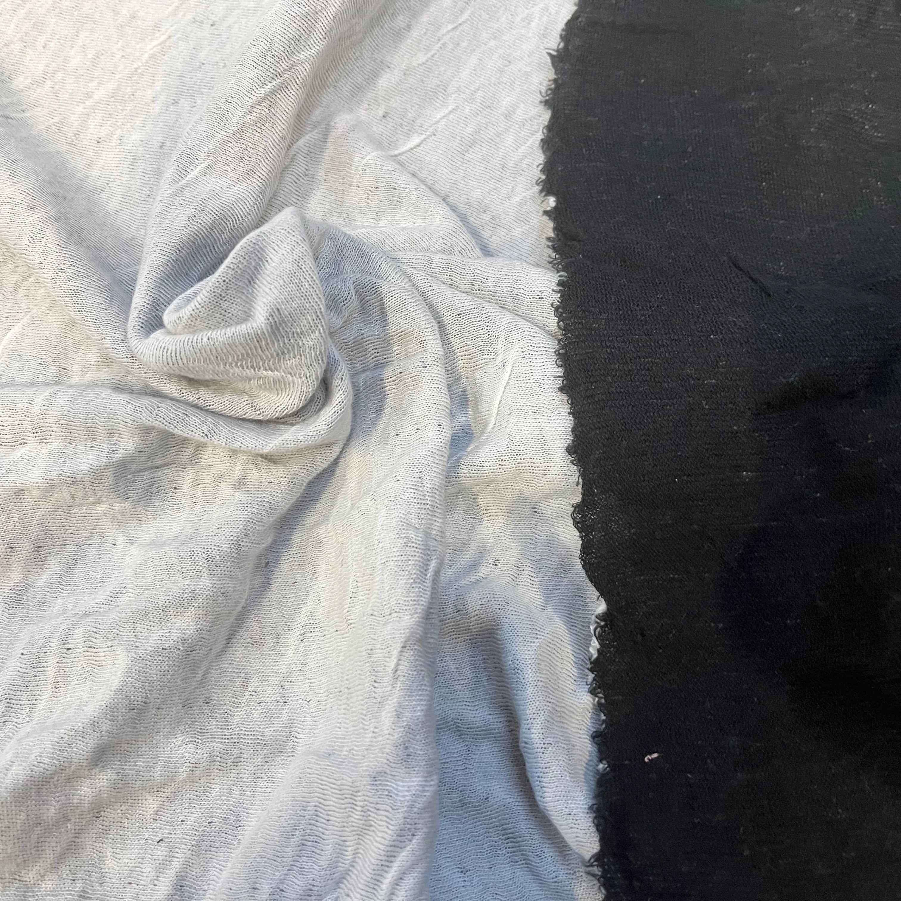 MAILLE COTON CONTRECOLLÉE ULTRA STRETCH NOIR ET BLANC - My Little Coupon