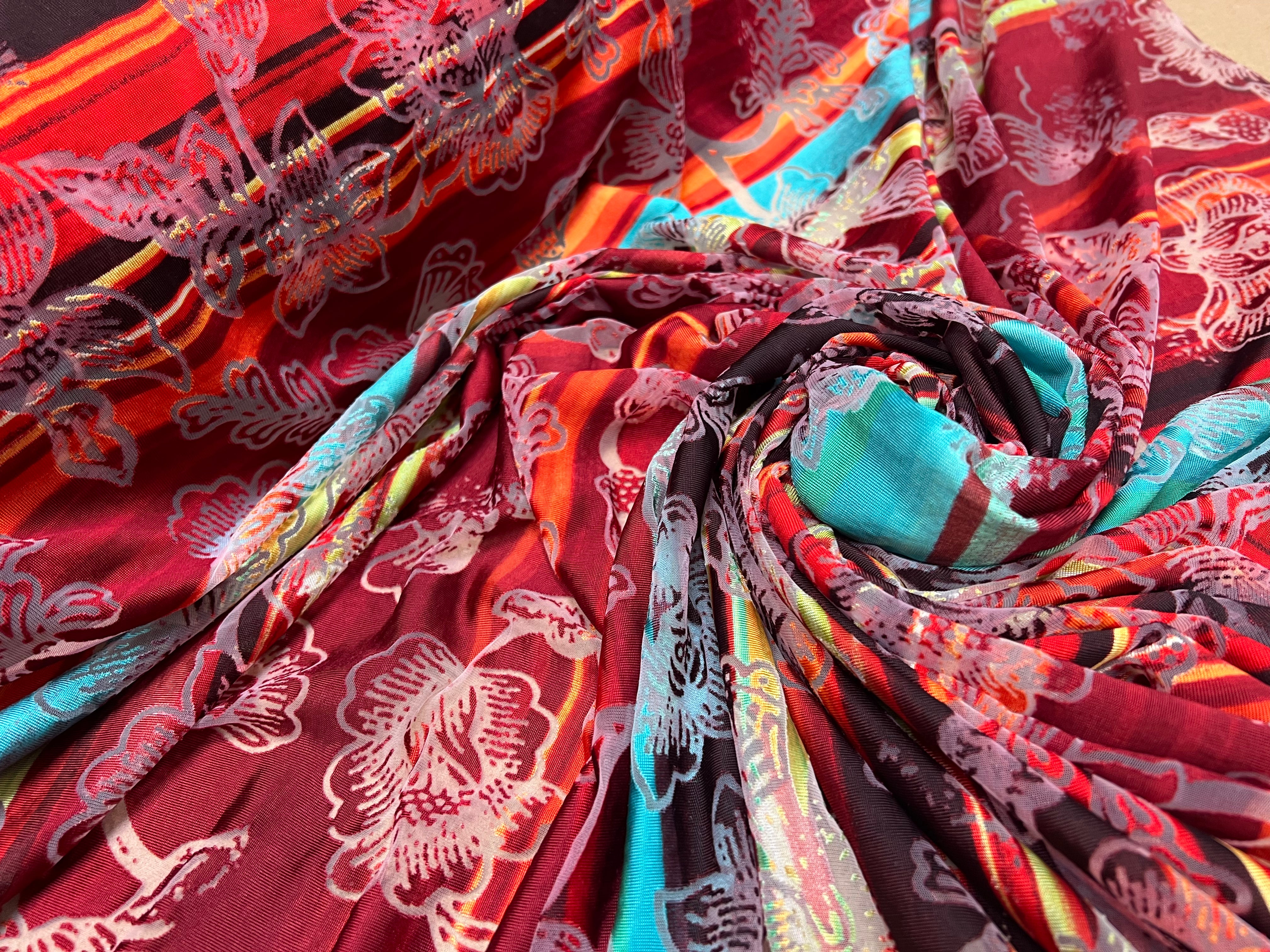 MAILLE DEVORÉE DE FLEURS RAYÉE FOND ROUGE - My Little Coupon