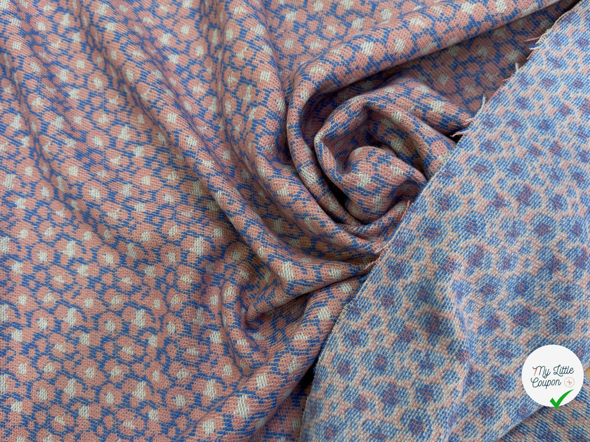 MAILLE GRATTÉE JACQUARD FLEURS ROSE PÂLE FOND BLEU - My Little Coupon