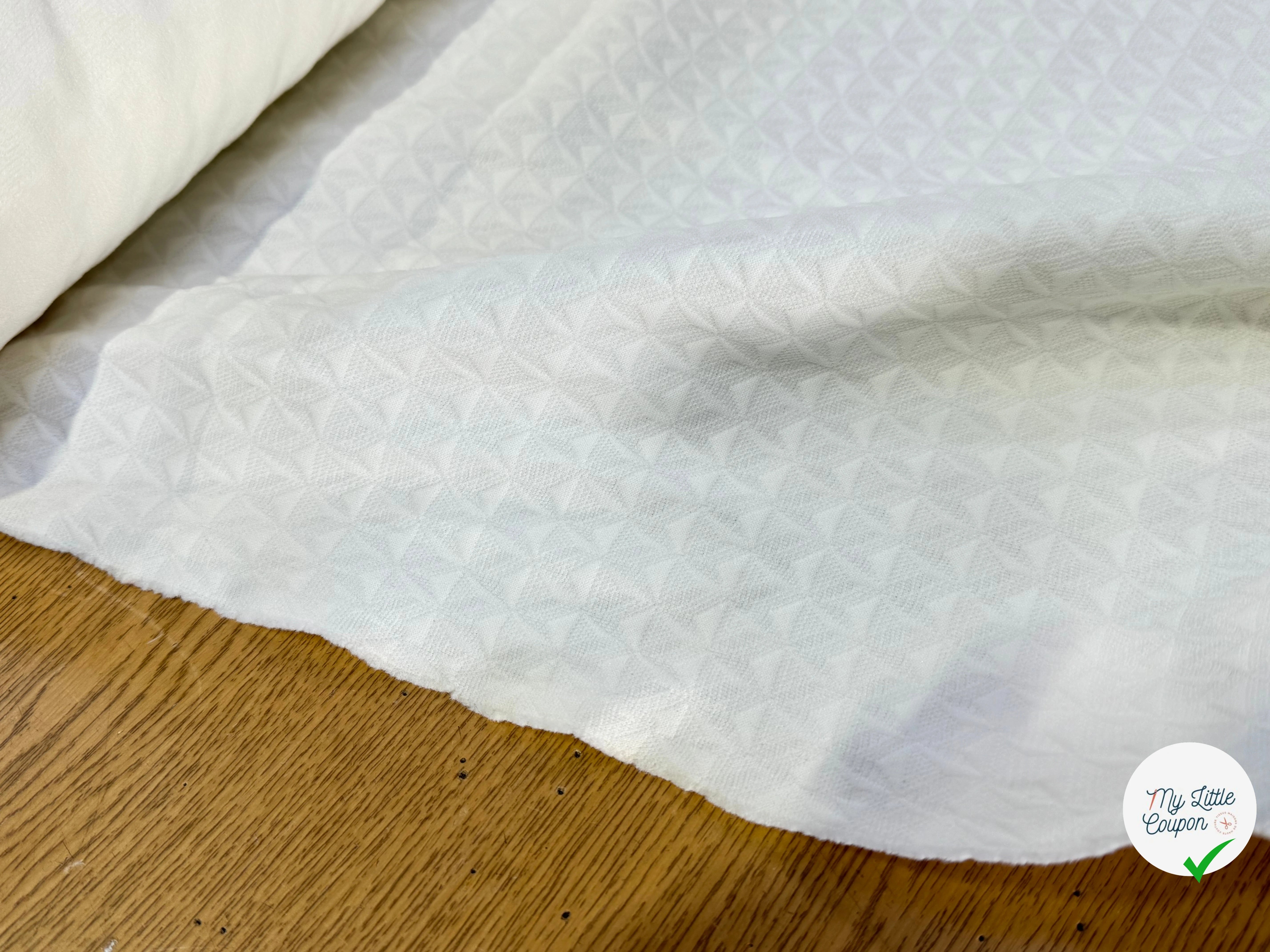 MAILLE JACQUARD BLANC MOTIF GÉOMETRIQUE - My Little Coupon