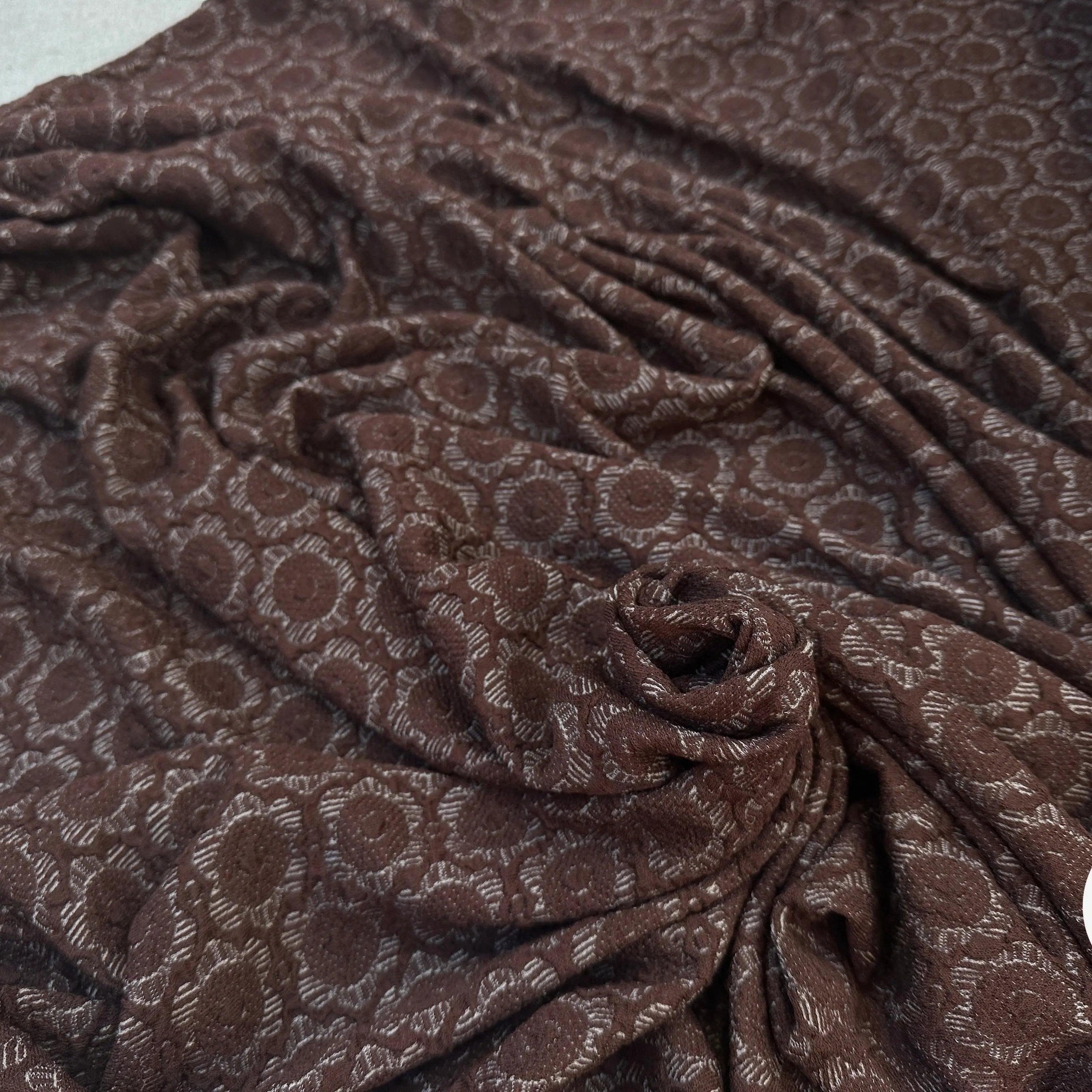 MAILLE JACQUARD VISCOSE PETALES DE ROSE - My Little Coupon