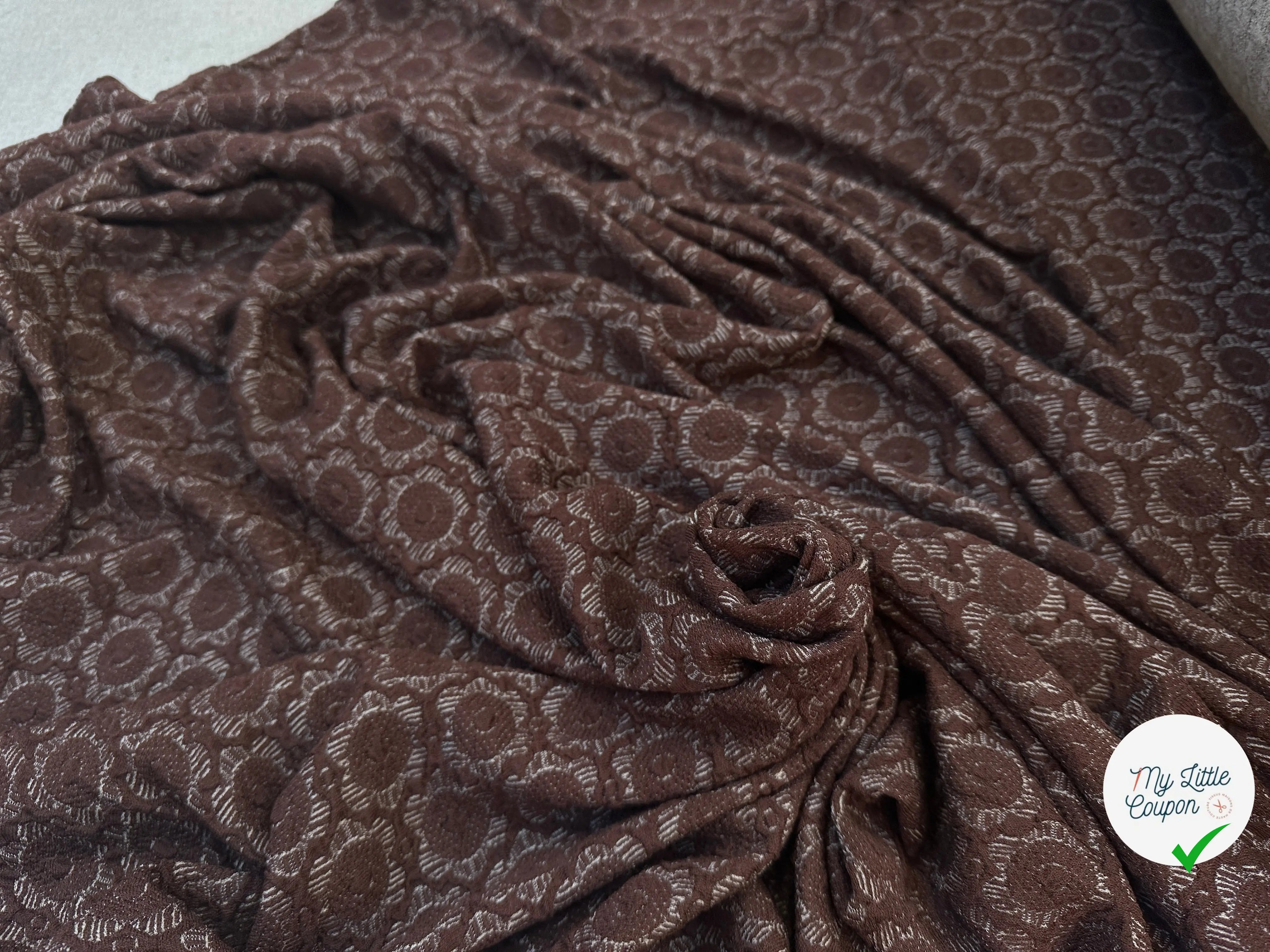 MAILLE JACQUARD VISCOSE PETALES DE ROSE - My Little Coupon