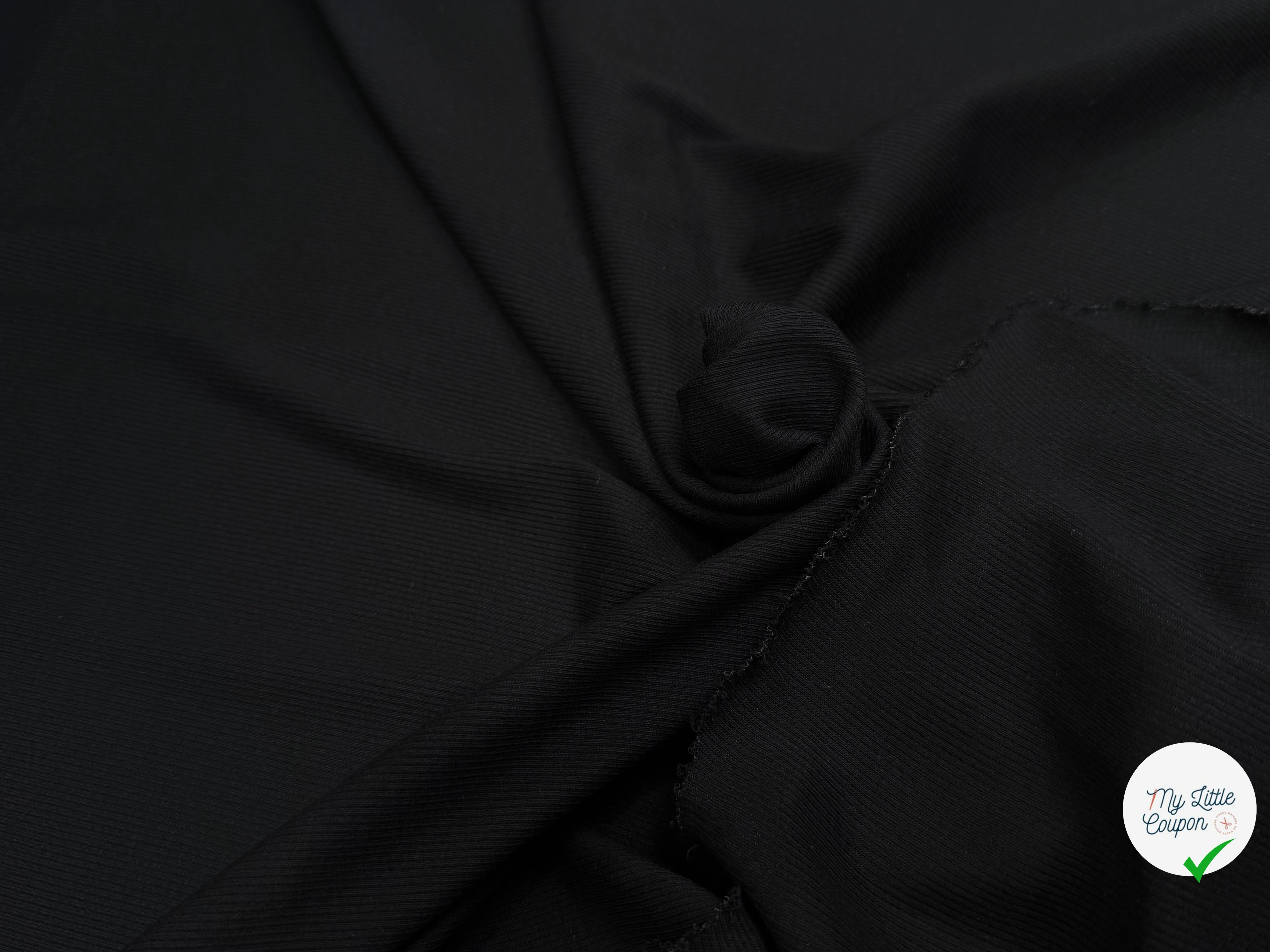 MAILLE LÉGÈREMENT CÔTELÉE LÉGÈRE 105CM DOWN BLACK STRETCH - My Little Coupon