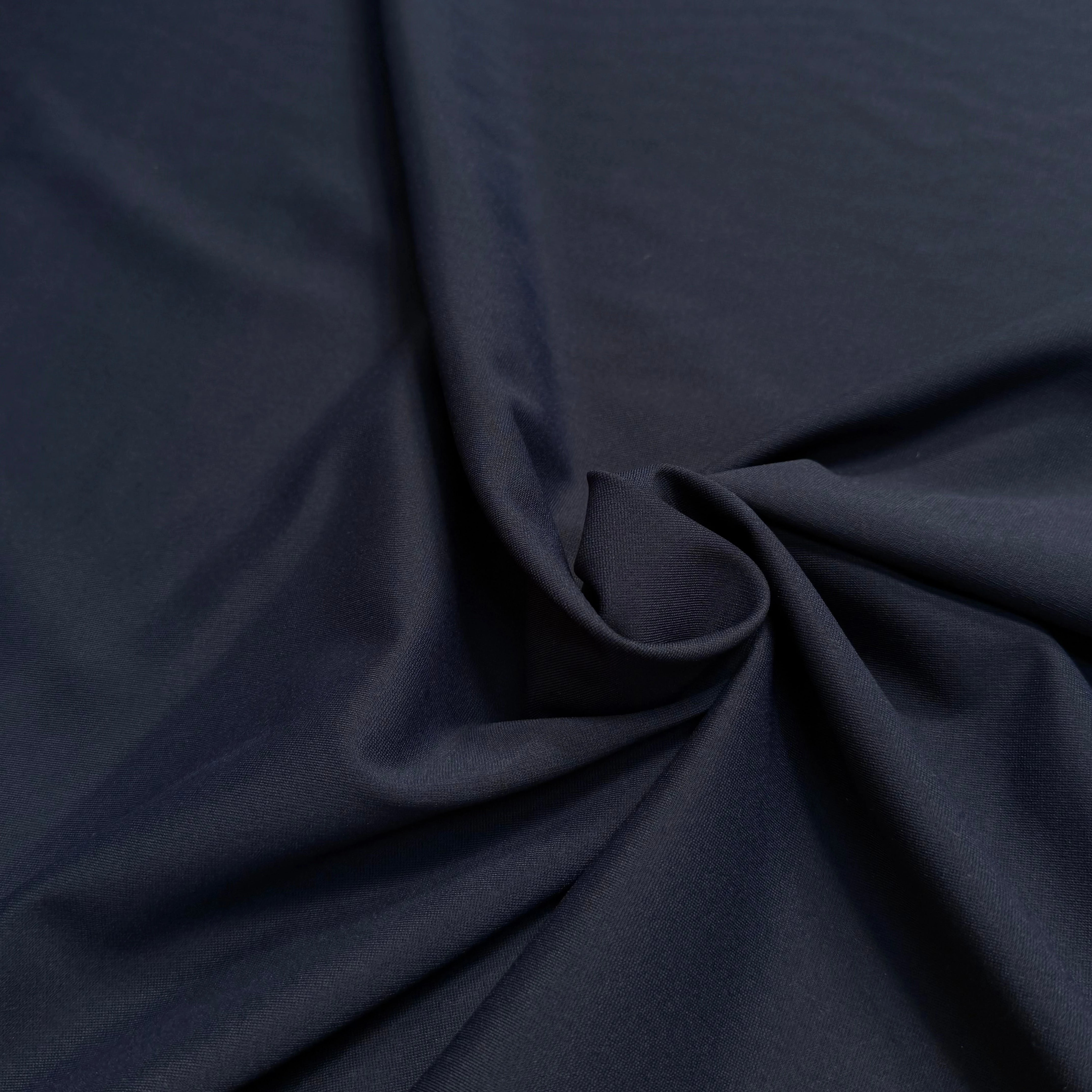MAILLE LOURDE 100% POLYAMIDE STRETCH LÉGÈREMENT SATINÉ BLEU MARINE - My Little Coupon