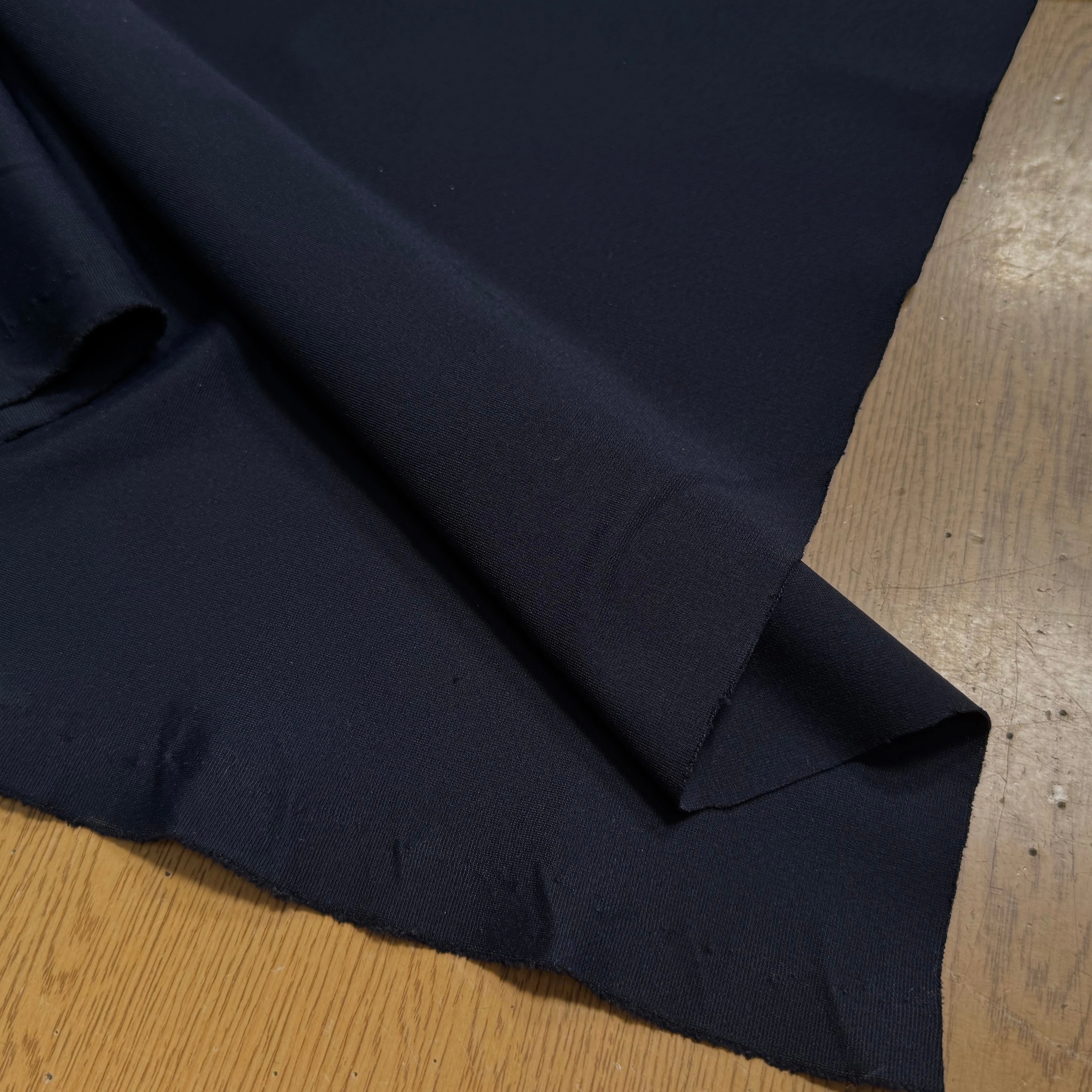 MAILLE LOURDE 100% POLYAMIDE STRETCH LÉGÈREMENT SATINÉ BLEU MARINE - My Little Coupon