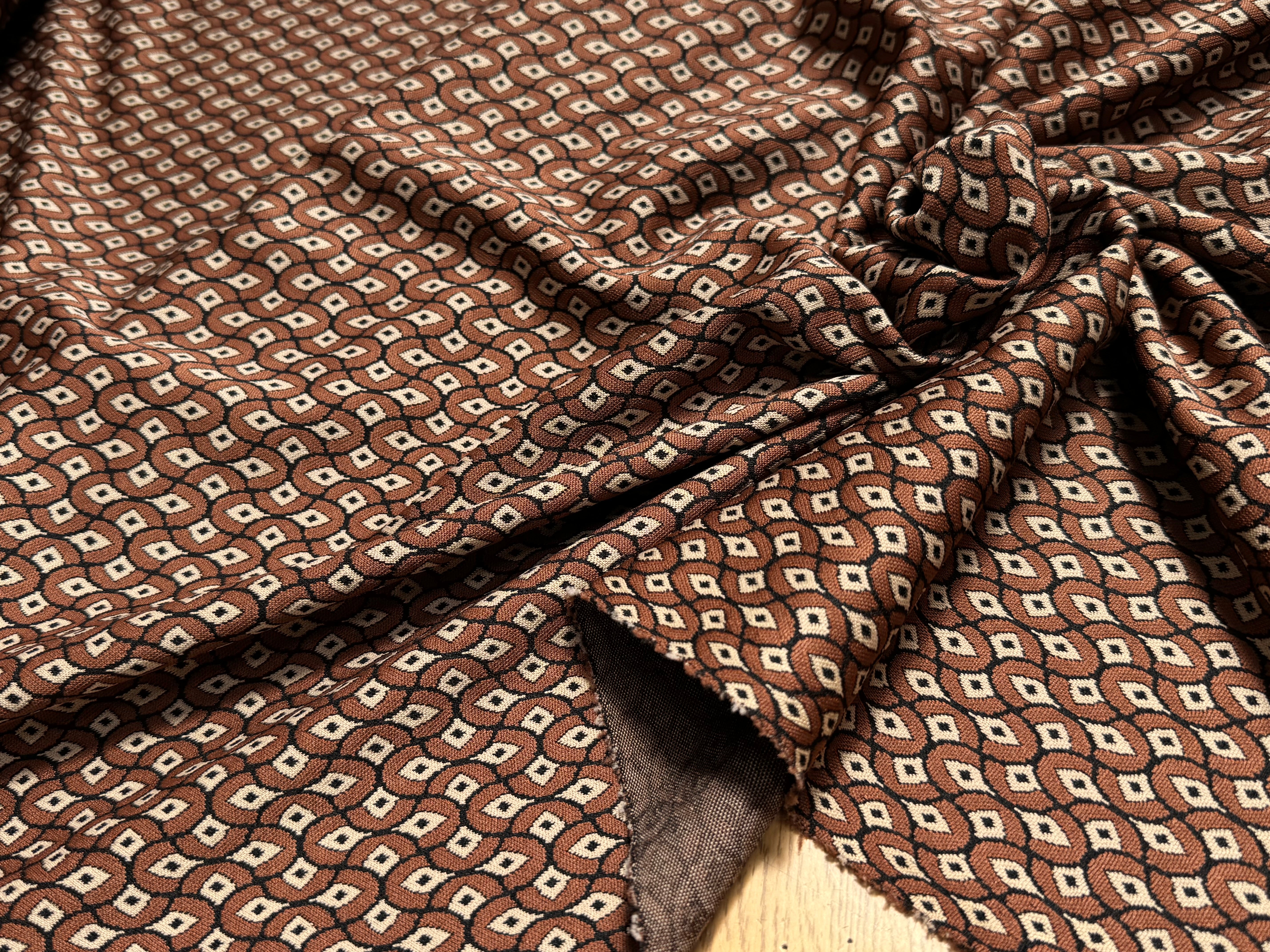 MAILLE LOURDE MOTIFS GÉOMETRIQUES CHOCO MARRON - My Little Coupon