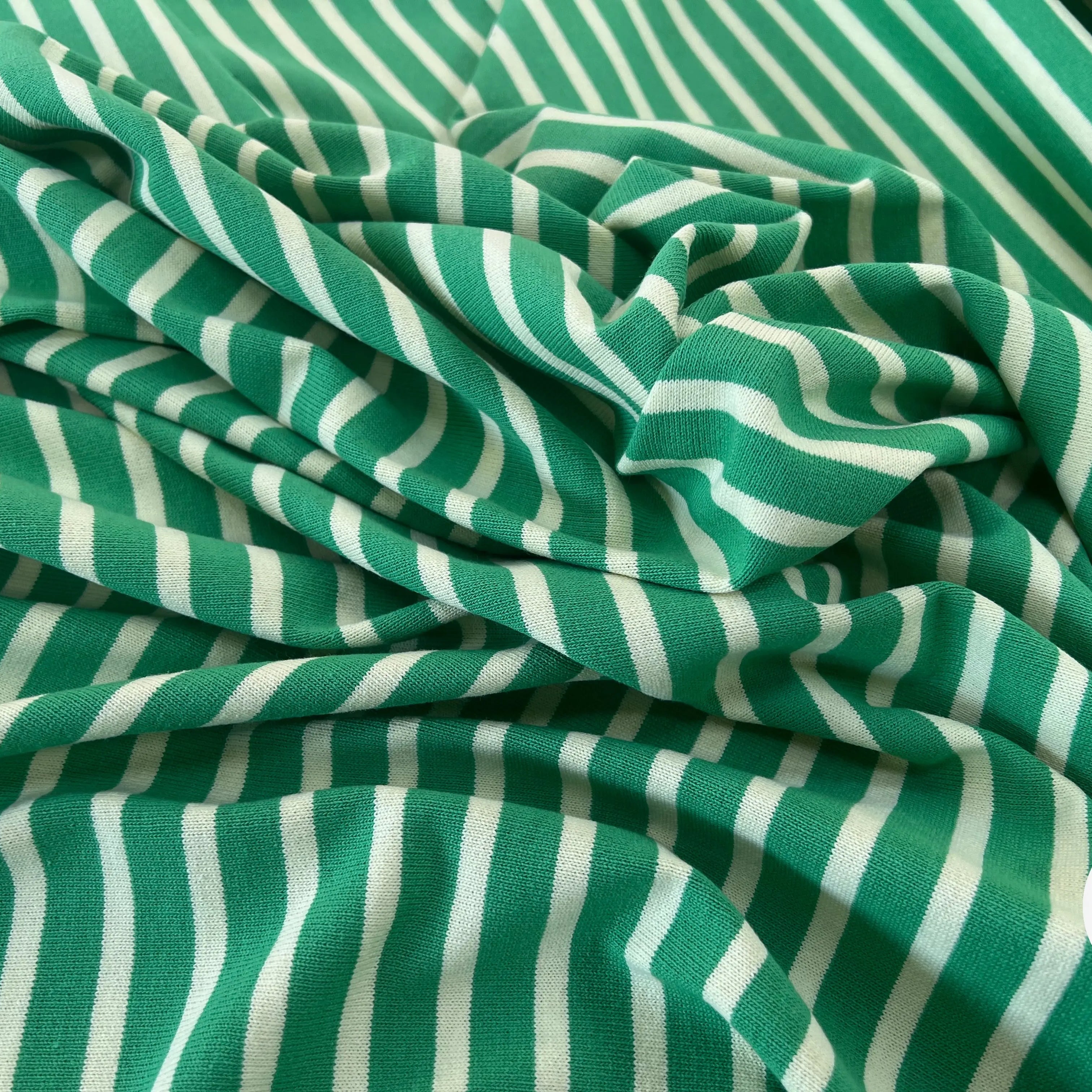 MAILLE LOURDE RAYURES CREME FOND VERT - My Little Coupon