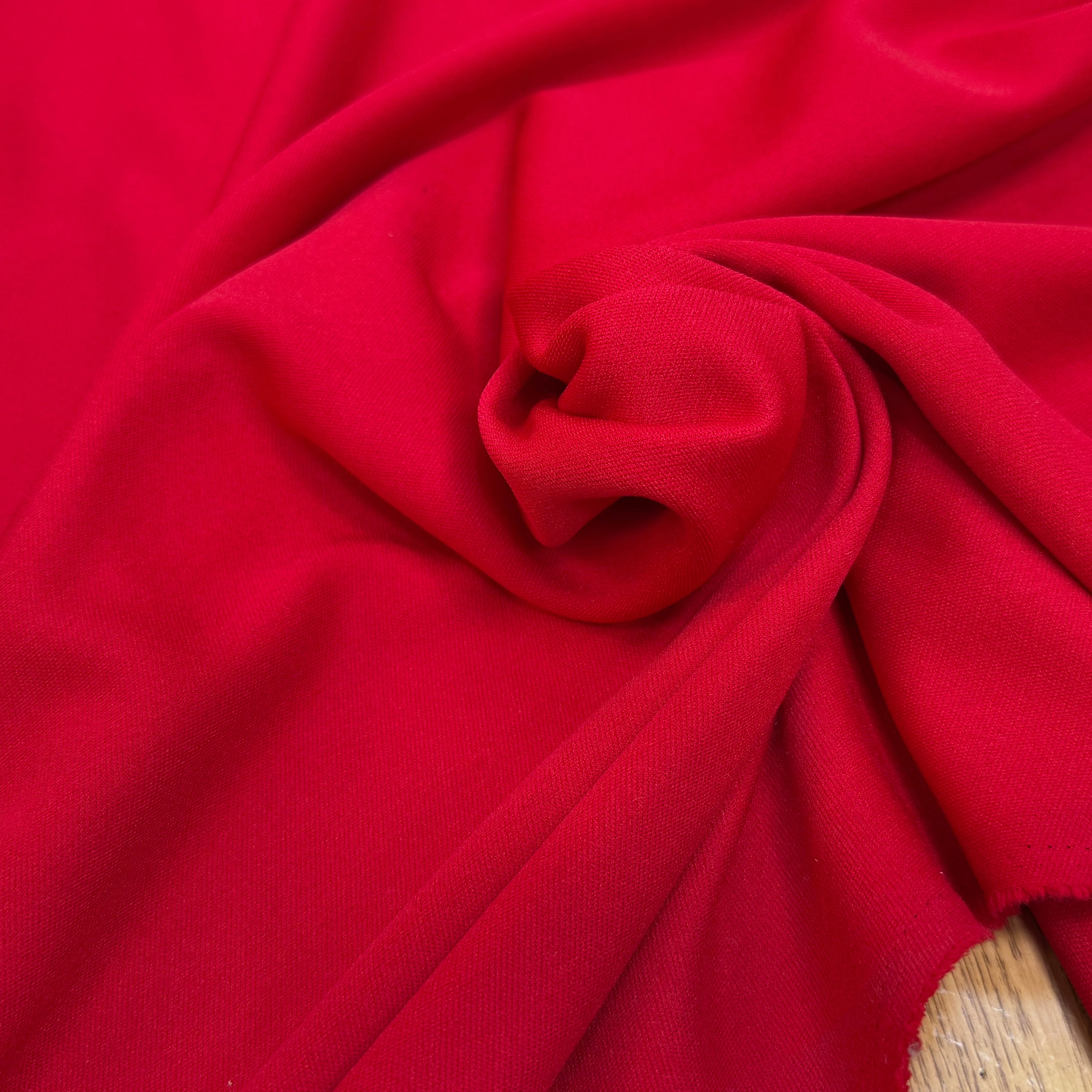 MAILLE LOURDE STRETCH ROUGE LÉGÈREMENT CREPÉE - My Little Coupon