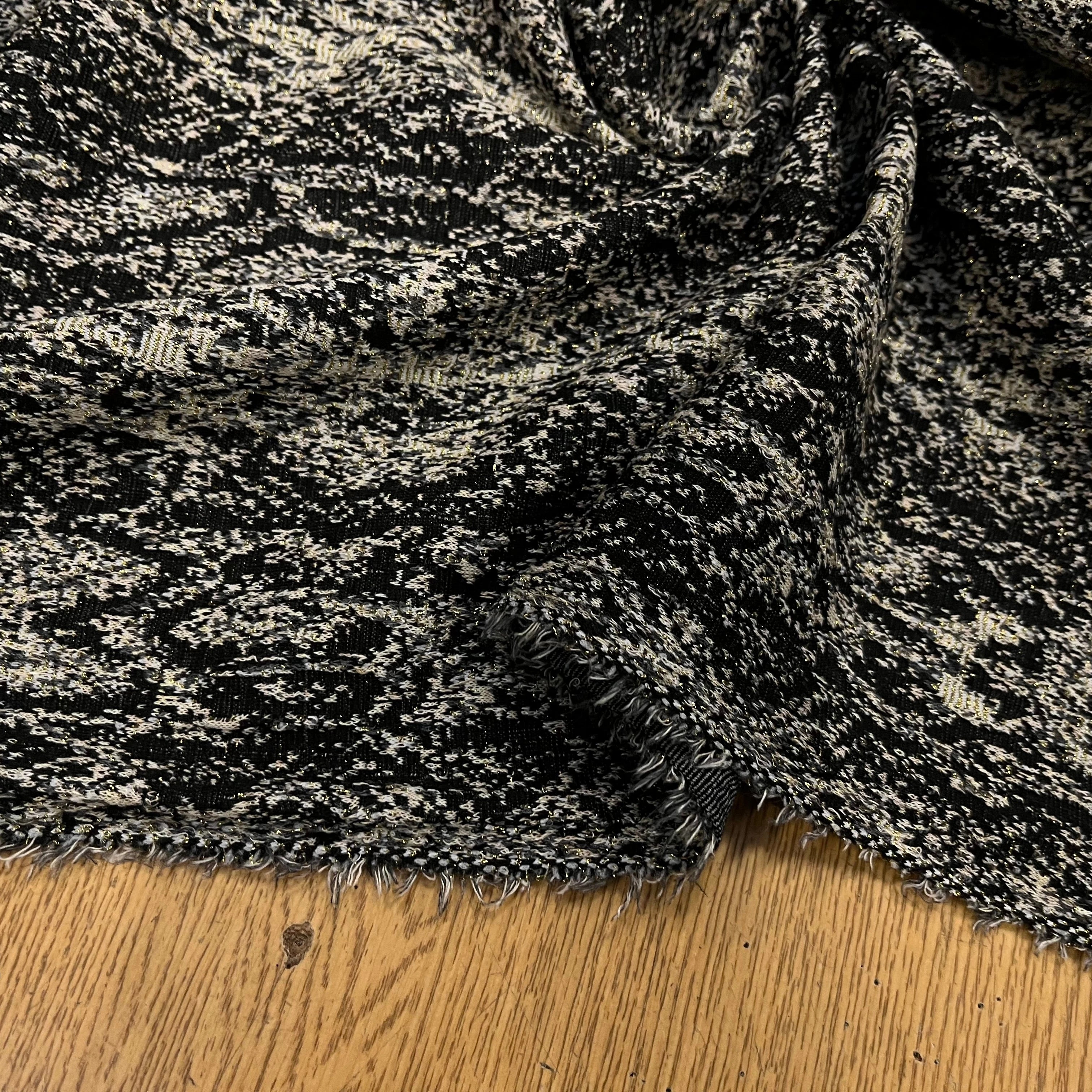 MAILLE MILANO 25% VISCOSE MOTIF ÉFFET LÉOPARD NOIR&BEIGE FIL OR - My Little Coupon